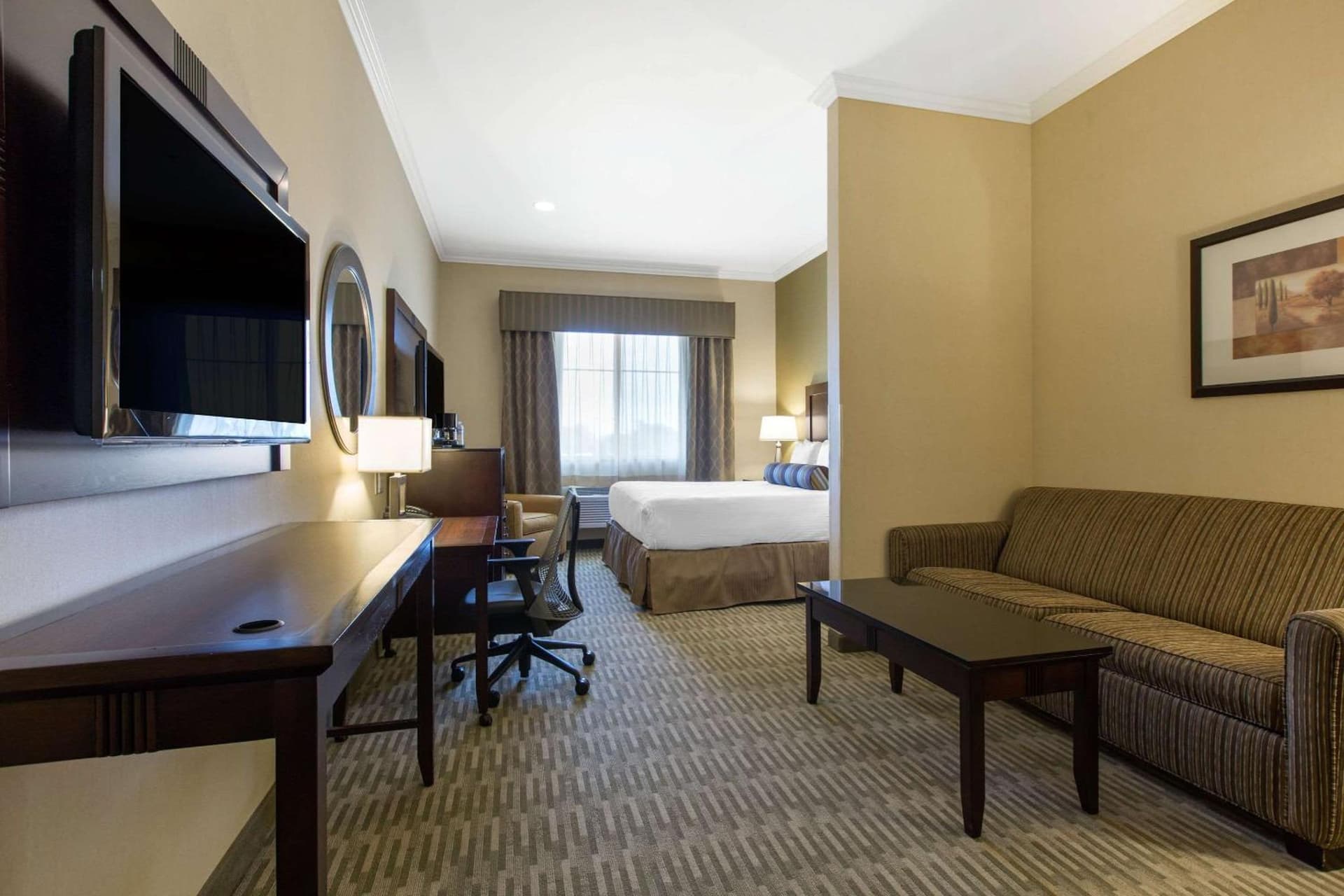The Oaks Hotel & Suites gallery photo in Paso Robles — image 4