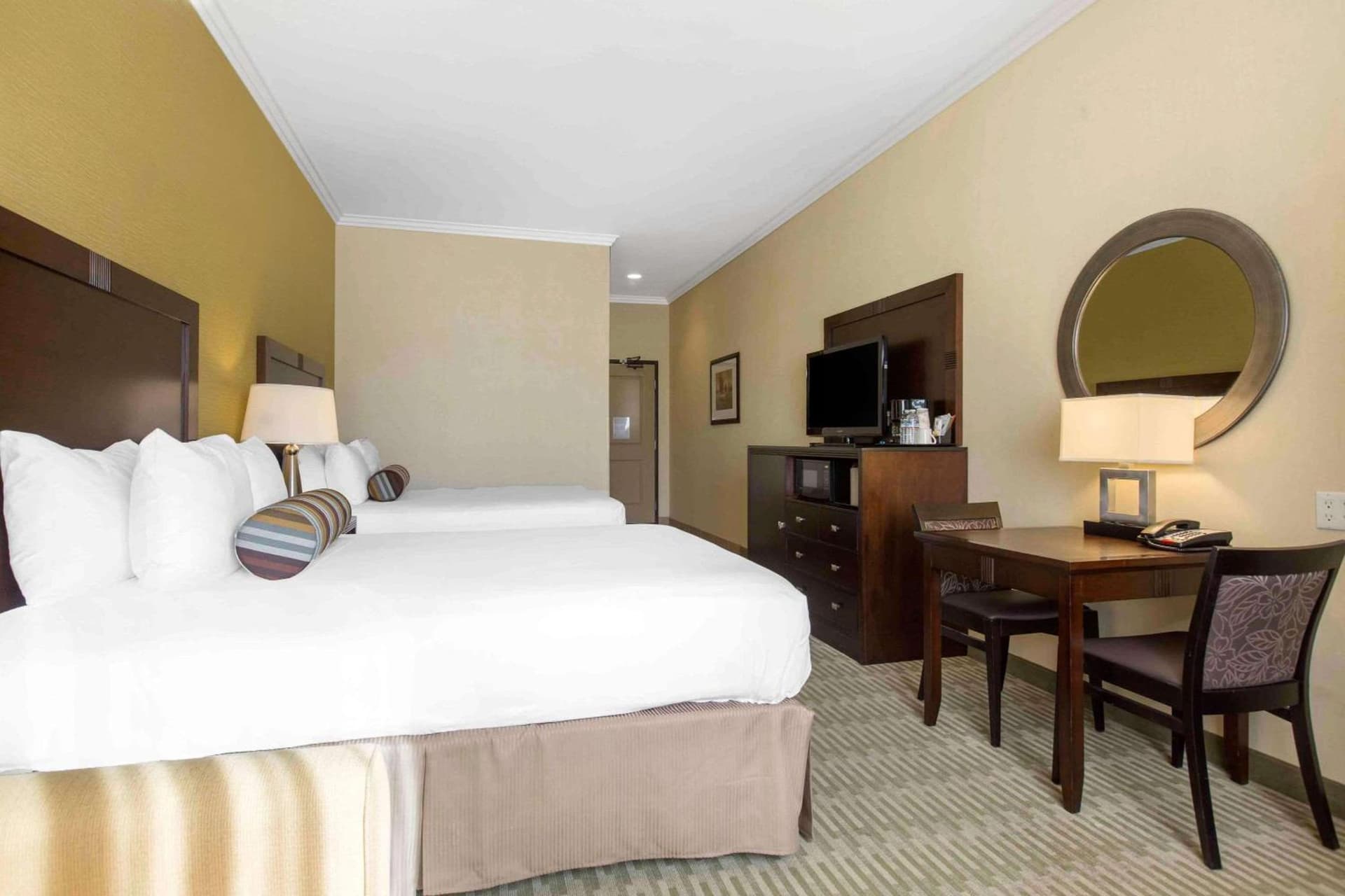 The Oaks Hotel & Suites gallery photo in Paso Robles — image 32