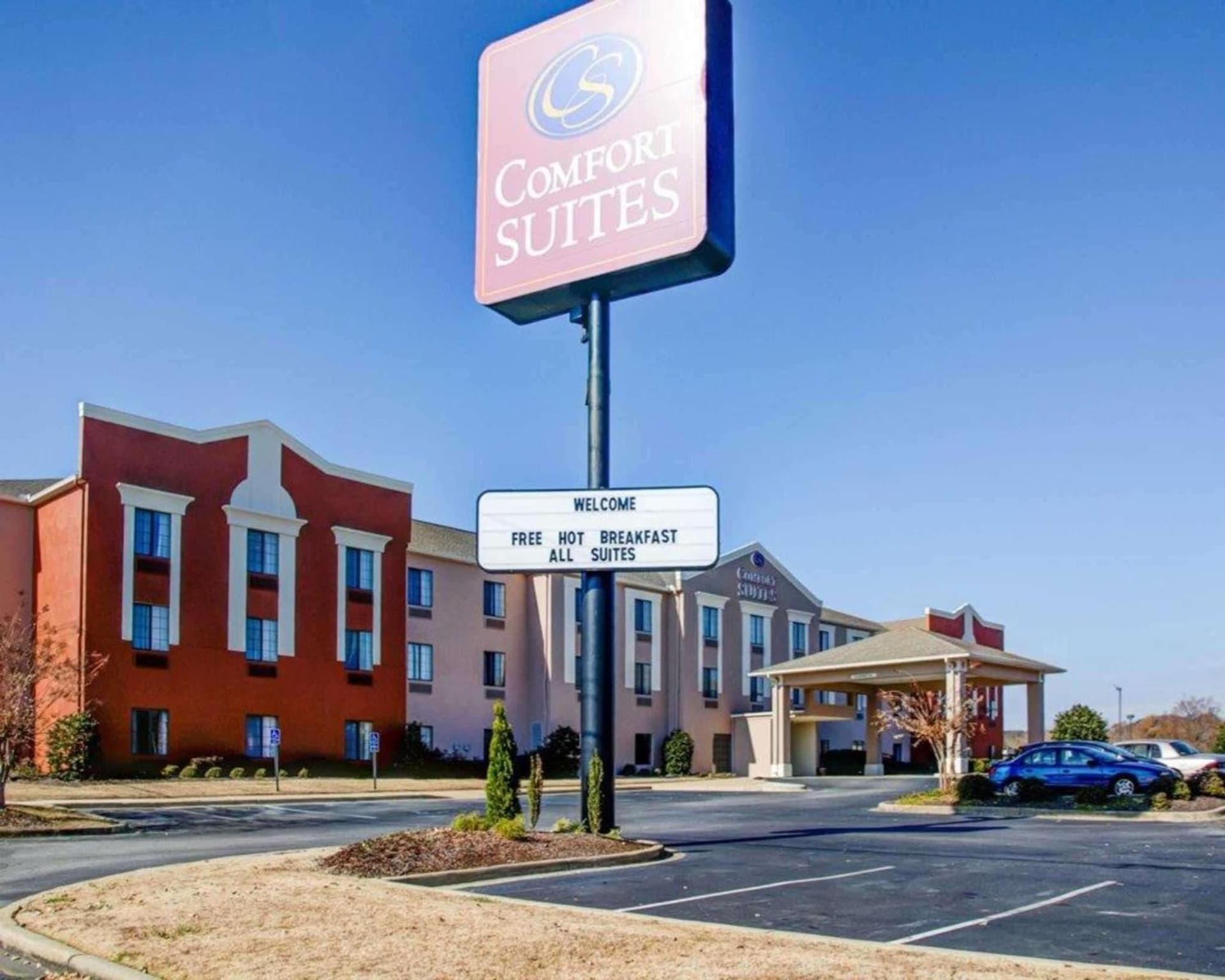 Comfort Suites Gadsden Attalla interior in Gadsden, AL — gallery photo 2