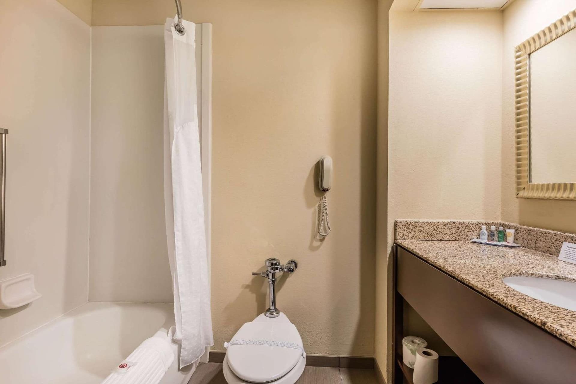 Comfort Inn & Suites Jasper Hwy 78 West interior in Jasper, AL — gallery photo 2