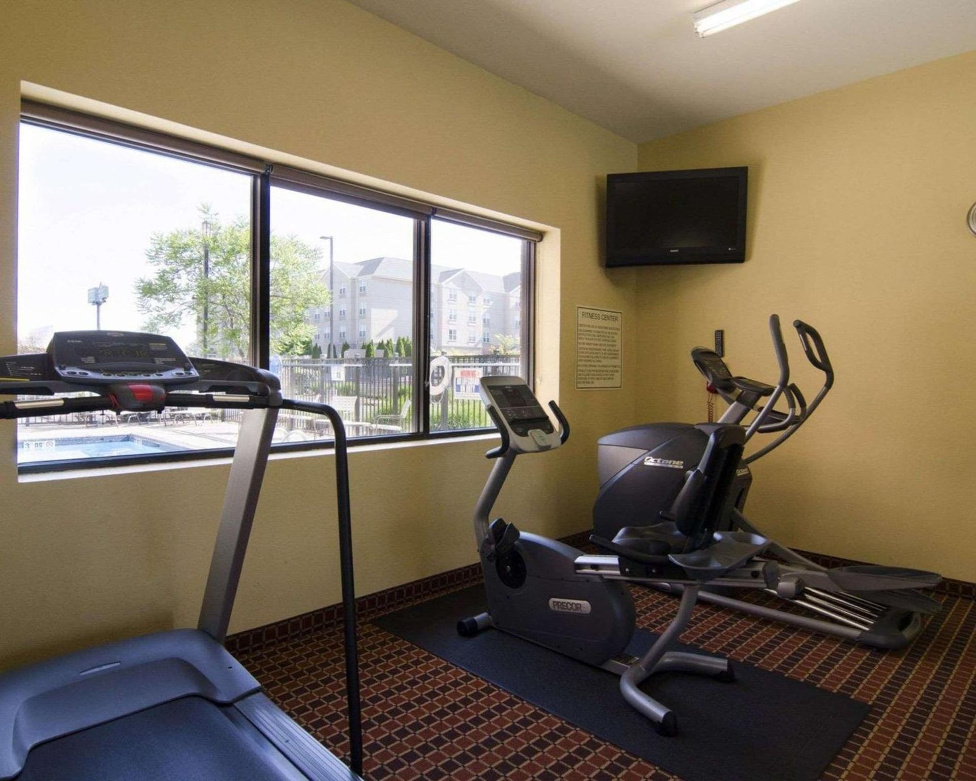 Affordable Suites of America Rogers - Bentonville gallery photo in Rogers, AR — image 10