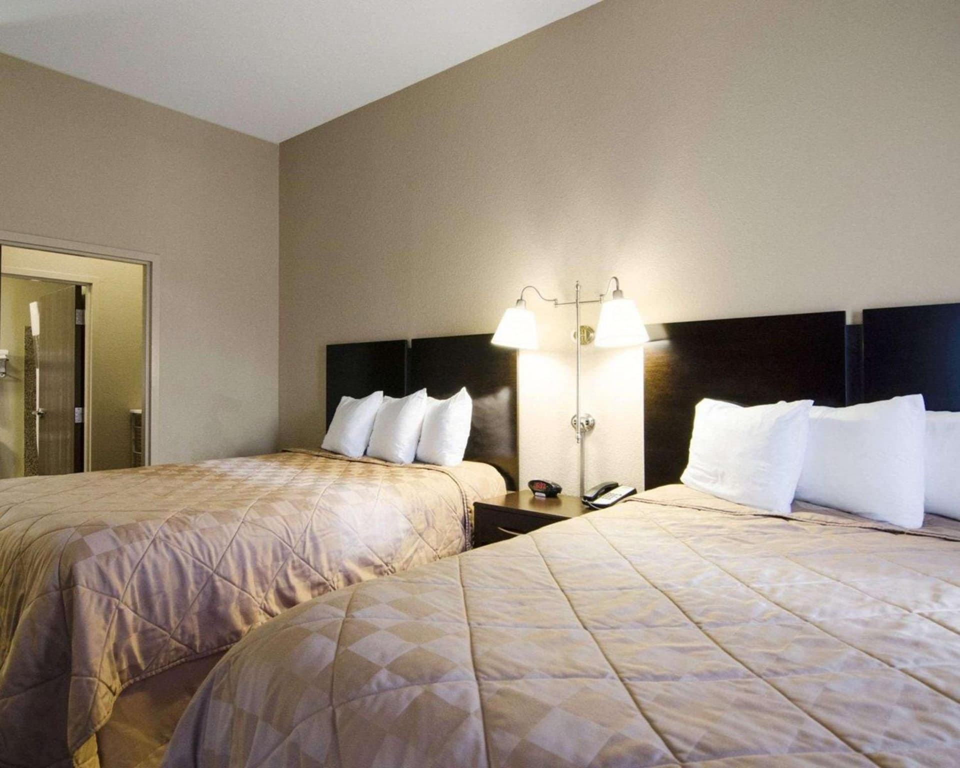 Affordable Suites of America Rogers - Bentonville gallery photo in Rogers, AR — image 19