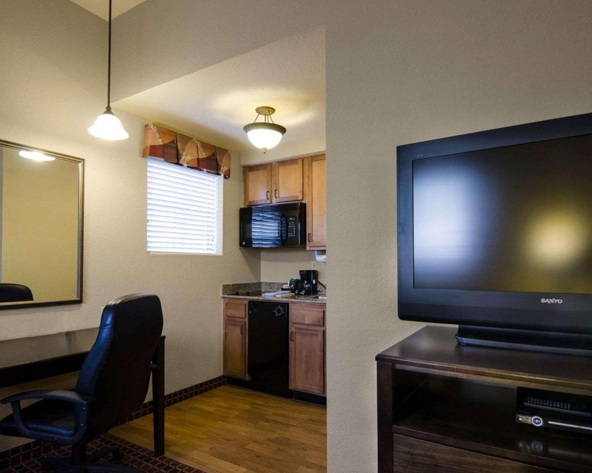 Affordable Suites of America Rogers - Bentonville gallery photo in Rogers, AR — image 15