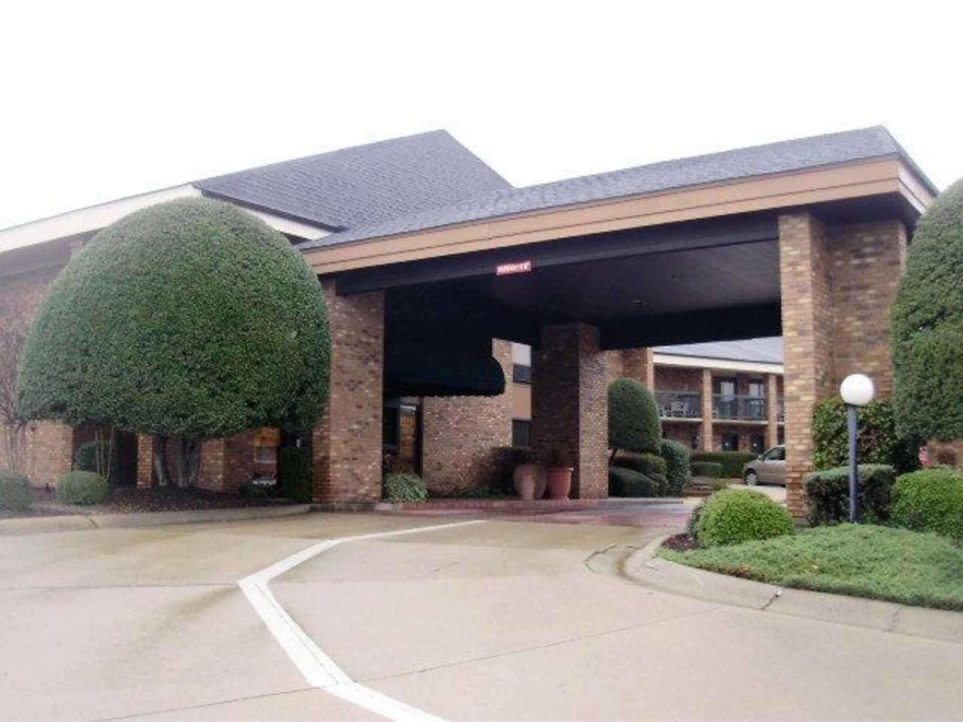 Quality Inn & Suites Searcy I-57 featured exterior or lobby in Searcy, AR — similar hotel