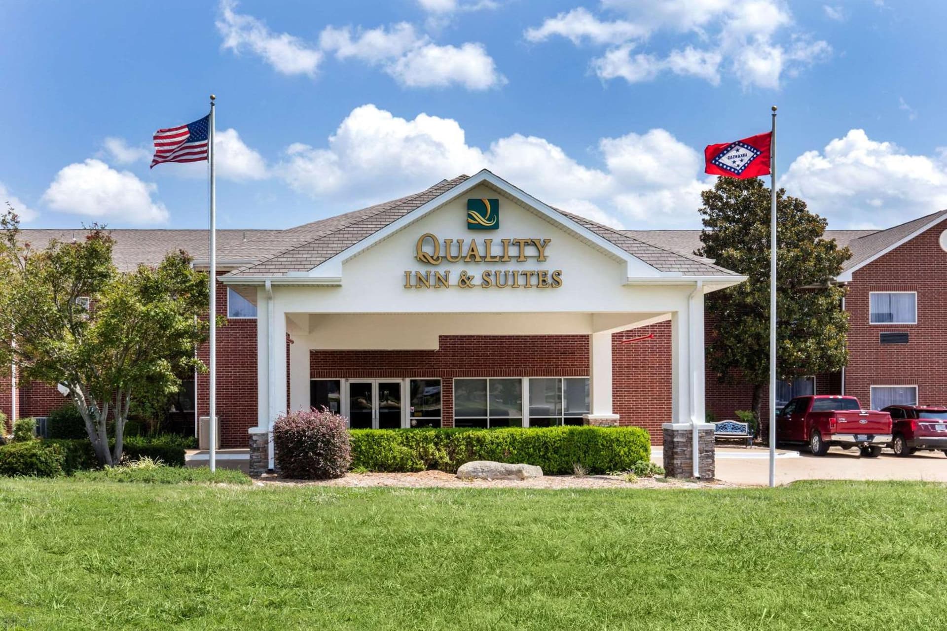 Quality Inn & Suites Mountain Home North — hotel in Mountain Home, Arkansas