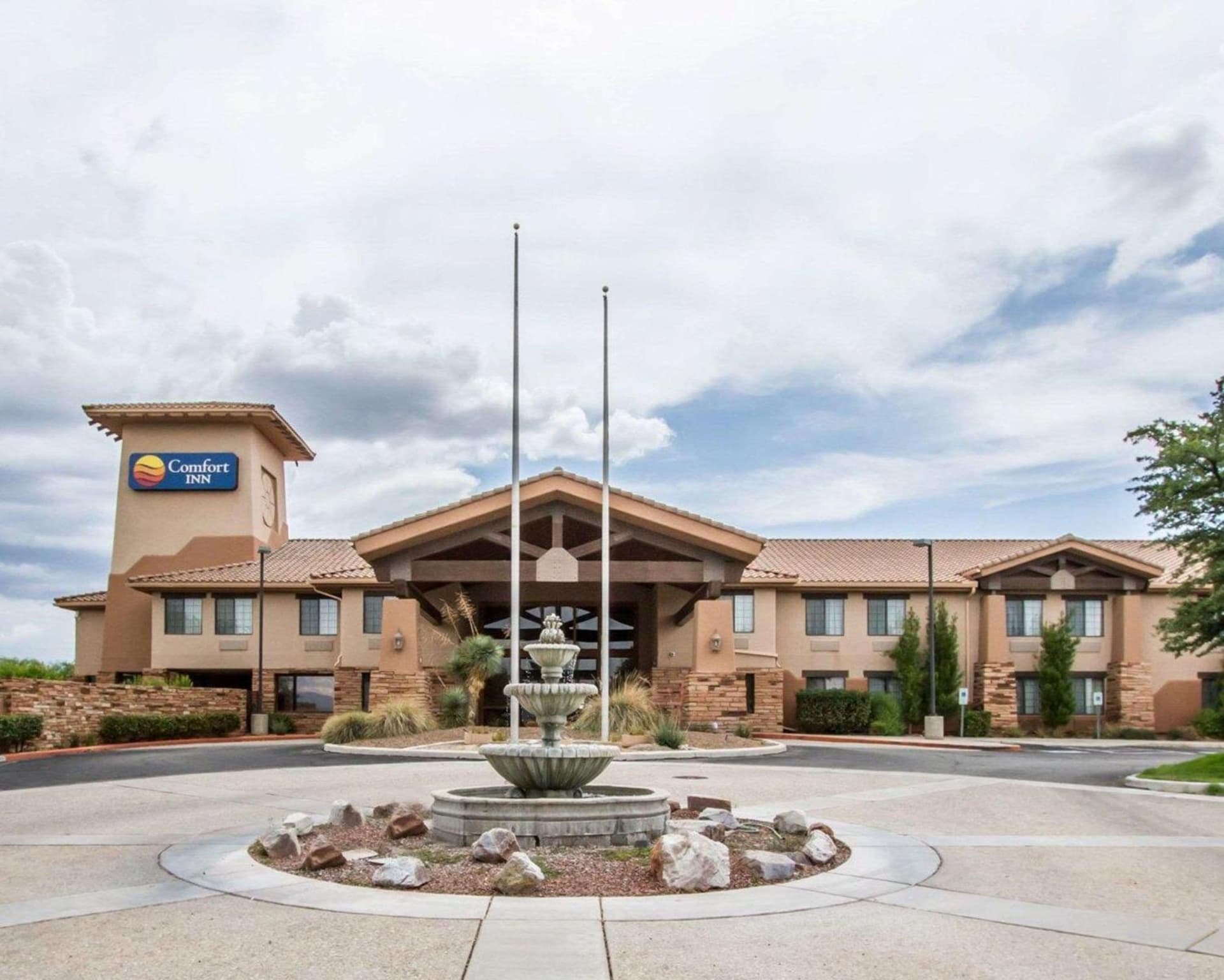 Comfort Inn Benson near Kartchner Caverns interior in Benson, AZ — gallery photo 2