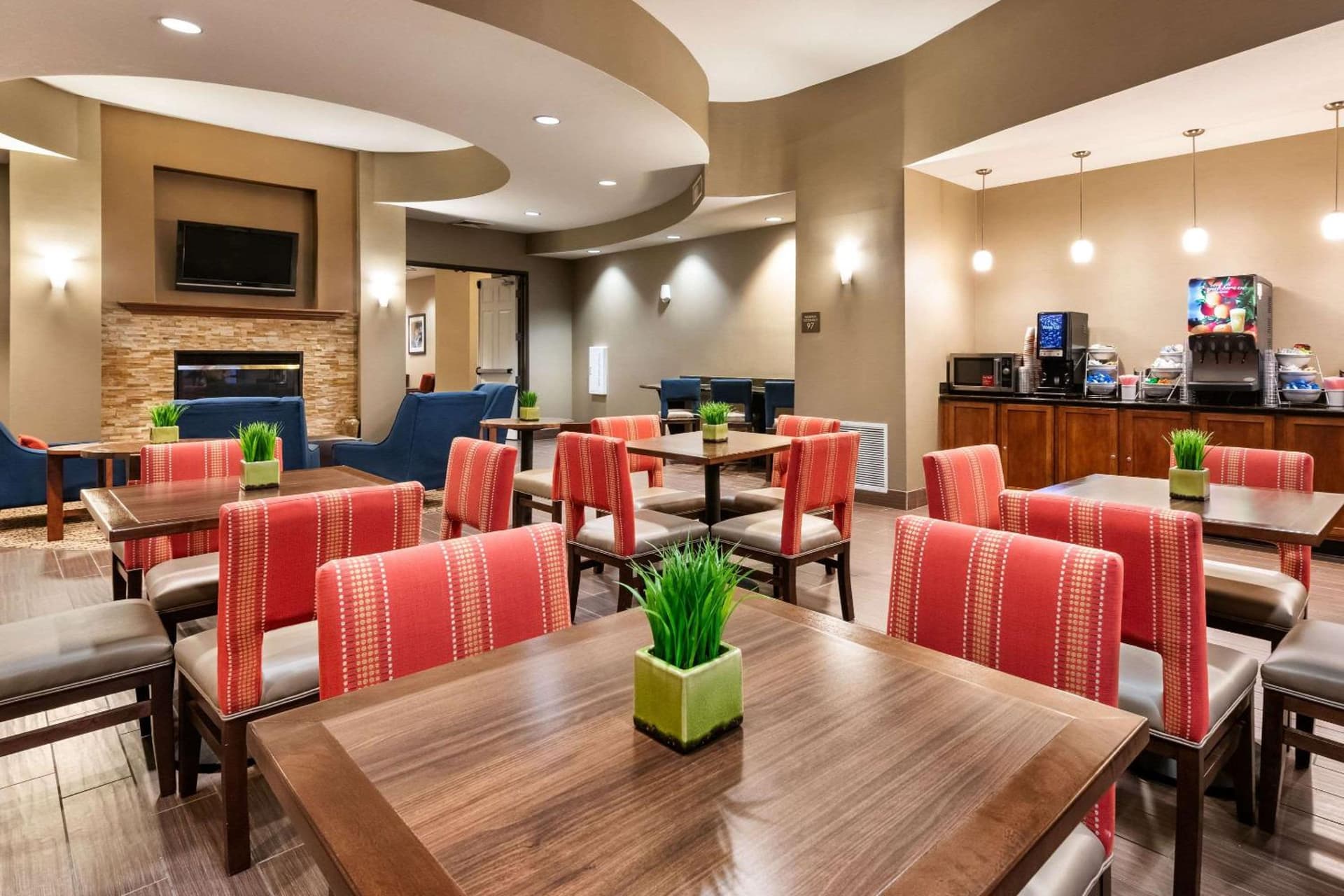 Comfort Suites Goodyear-West Phoenix gallery photo in Goodyear, AZ — image 42