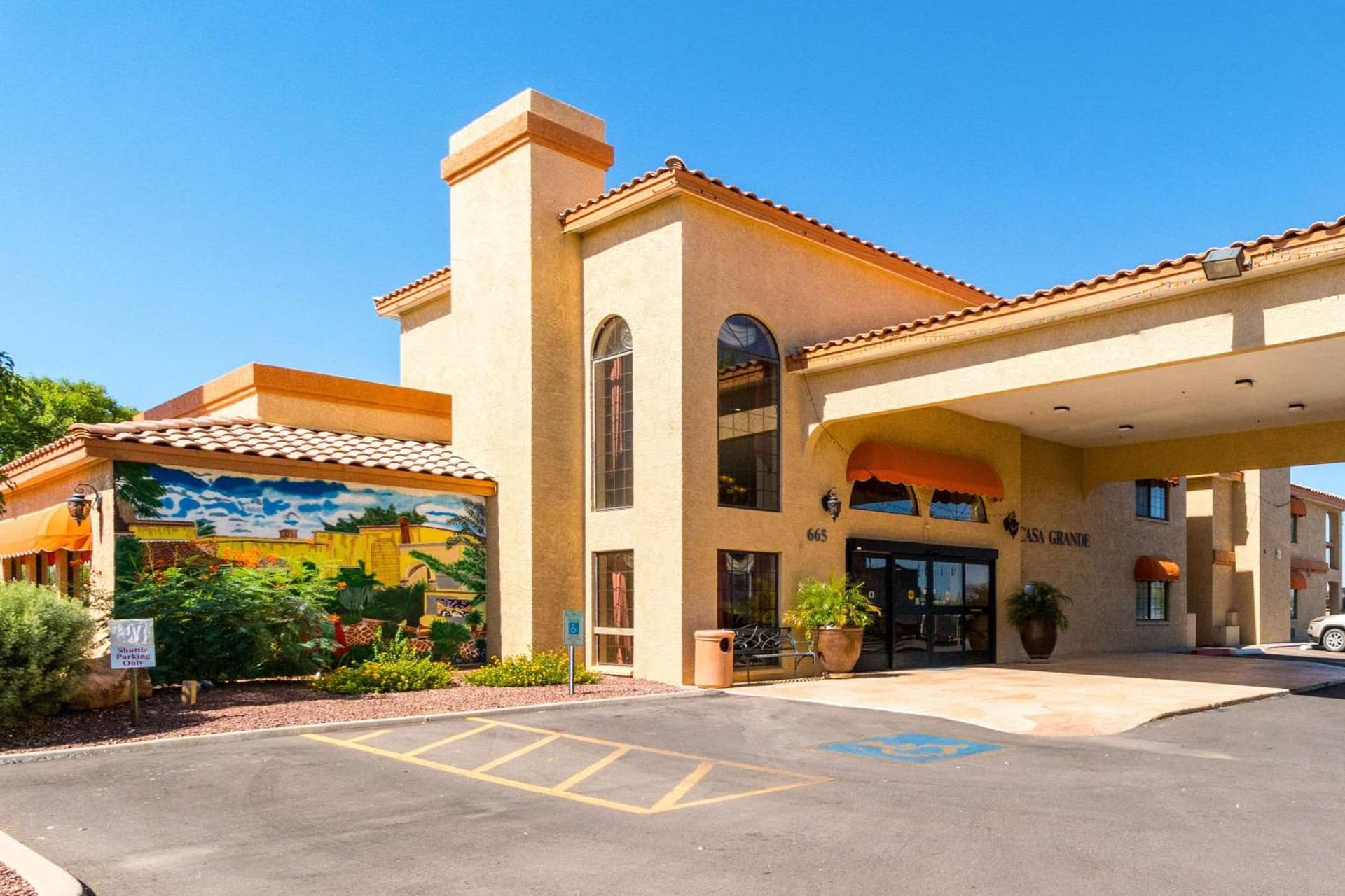 Quality Inn Casa Grande I-10 interior in Casa Grande, AZ — gallery photo 2