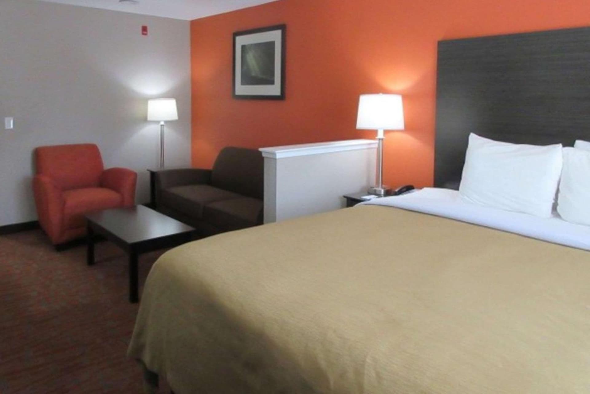 Quality Inn & Suites Fresno Northwest gallery photo in Fresno, CA — image 7