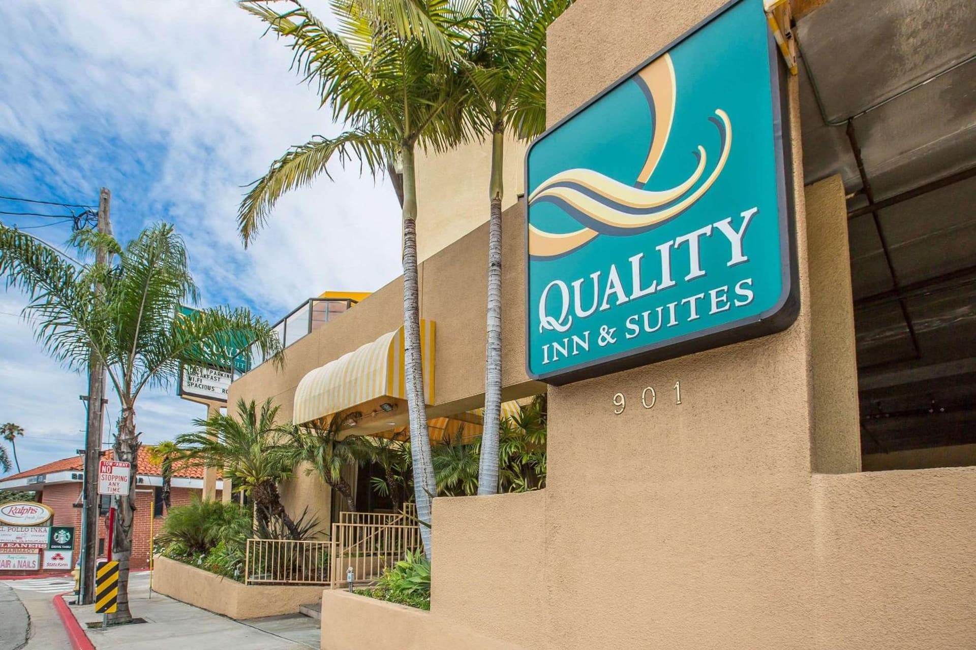 Quality Inn & Suites Hermosa Beach featured exterior or lobby in Hermosa Beach, CA — similar hotel