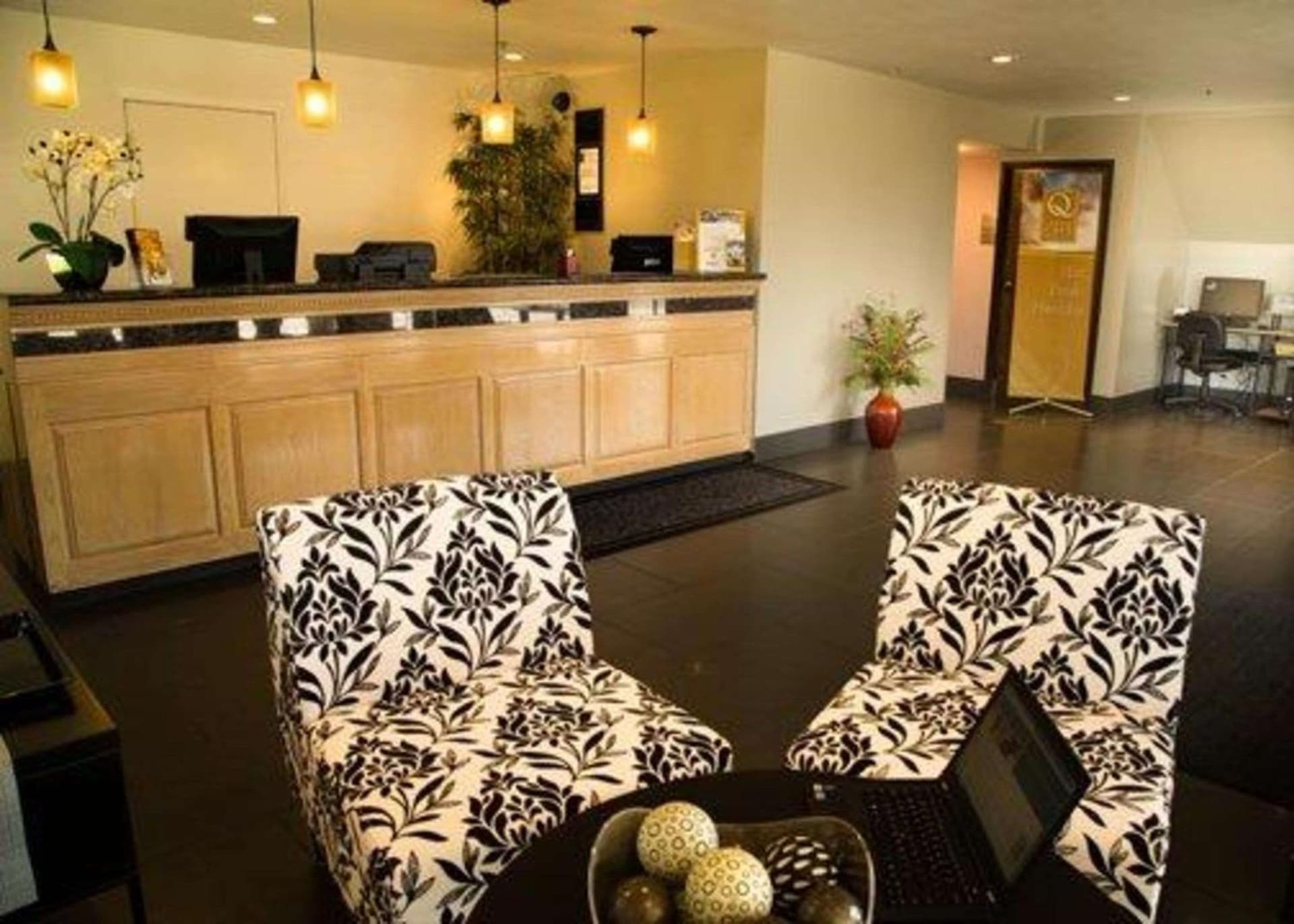 SureStay by Best Western Sunnyvale Silicon Valley property views in Sunnyvale, CA — gallery photo 3