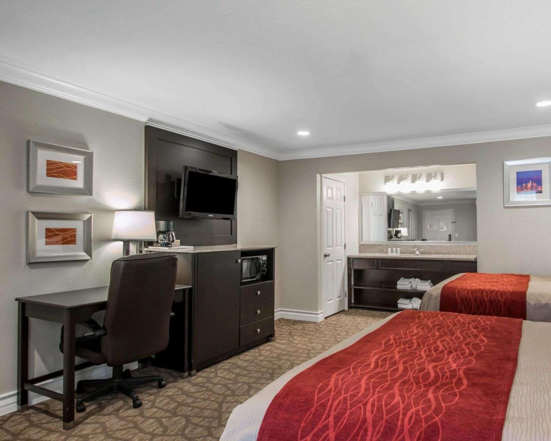 Quality Inn Downey gallery photo in Downey, CA — image 31