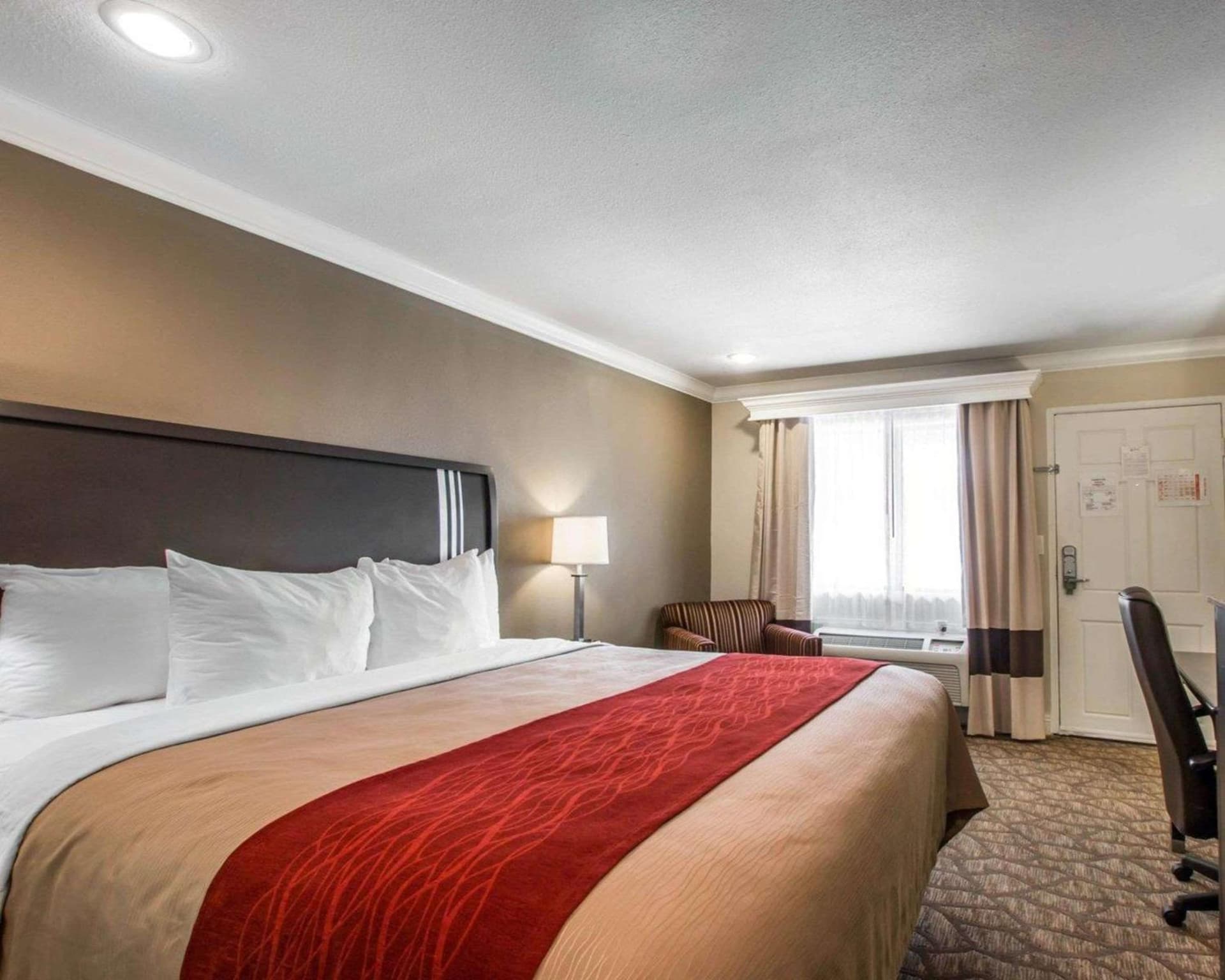 Quality Inn Downey gallery photo in Downey, CA — image 13