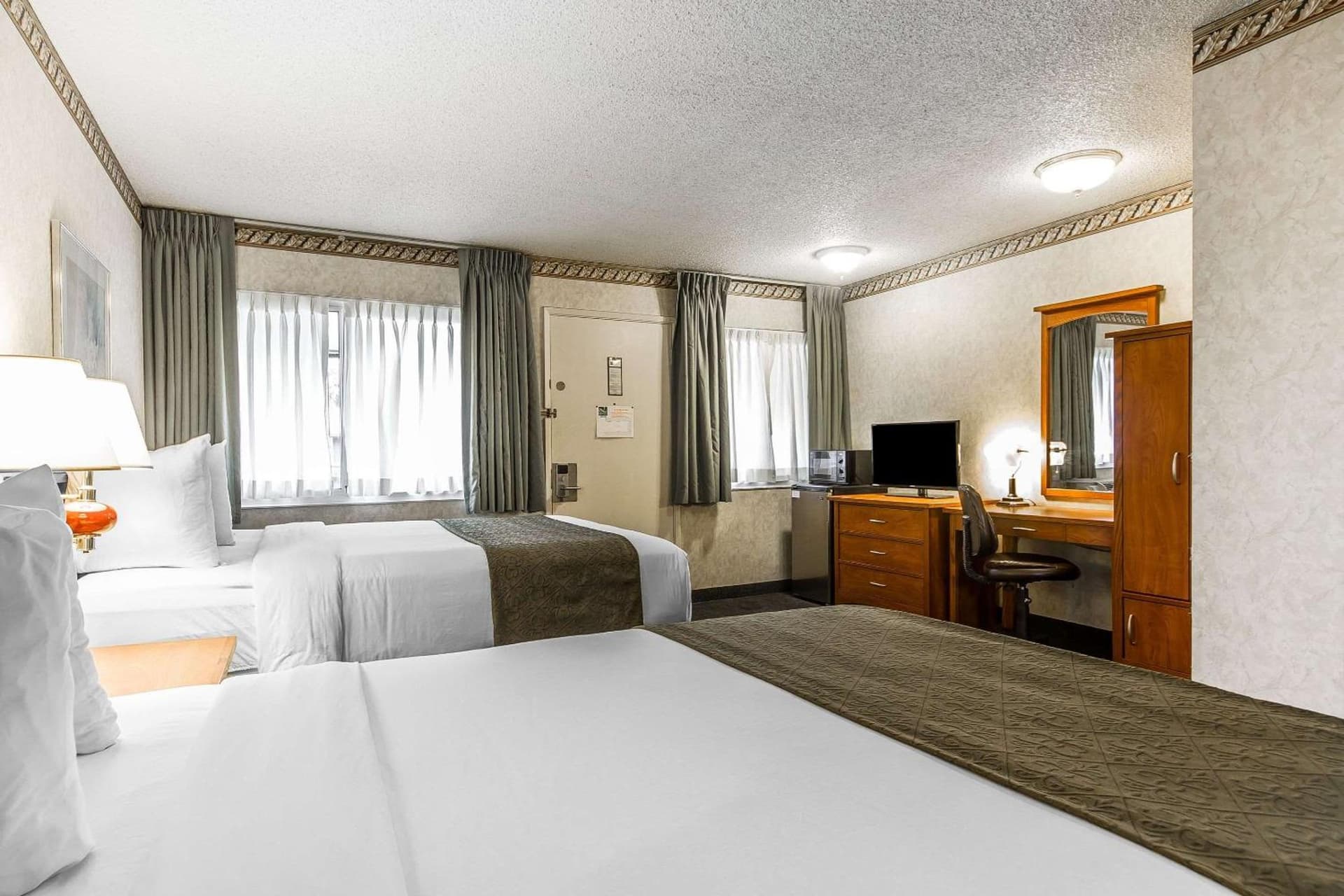 Quality Inn & Suites Silicon Valley gallery photo in Santa Clara, CA — image 31