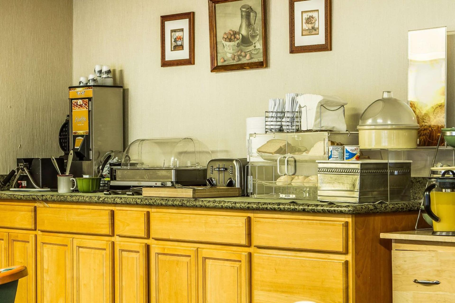 Quality Inn & Suites Silicon Valley gallery photo in Santa Clara, CA — image 10