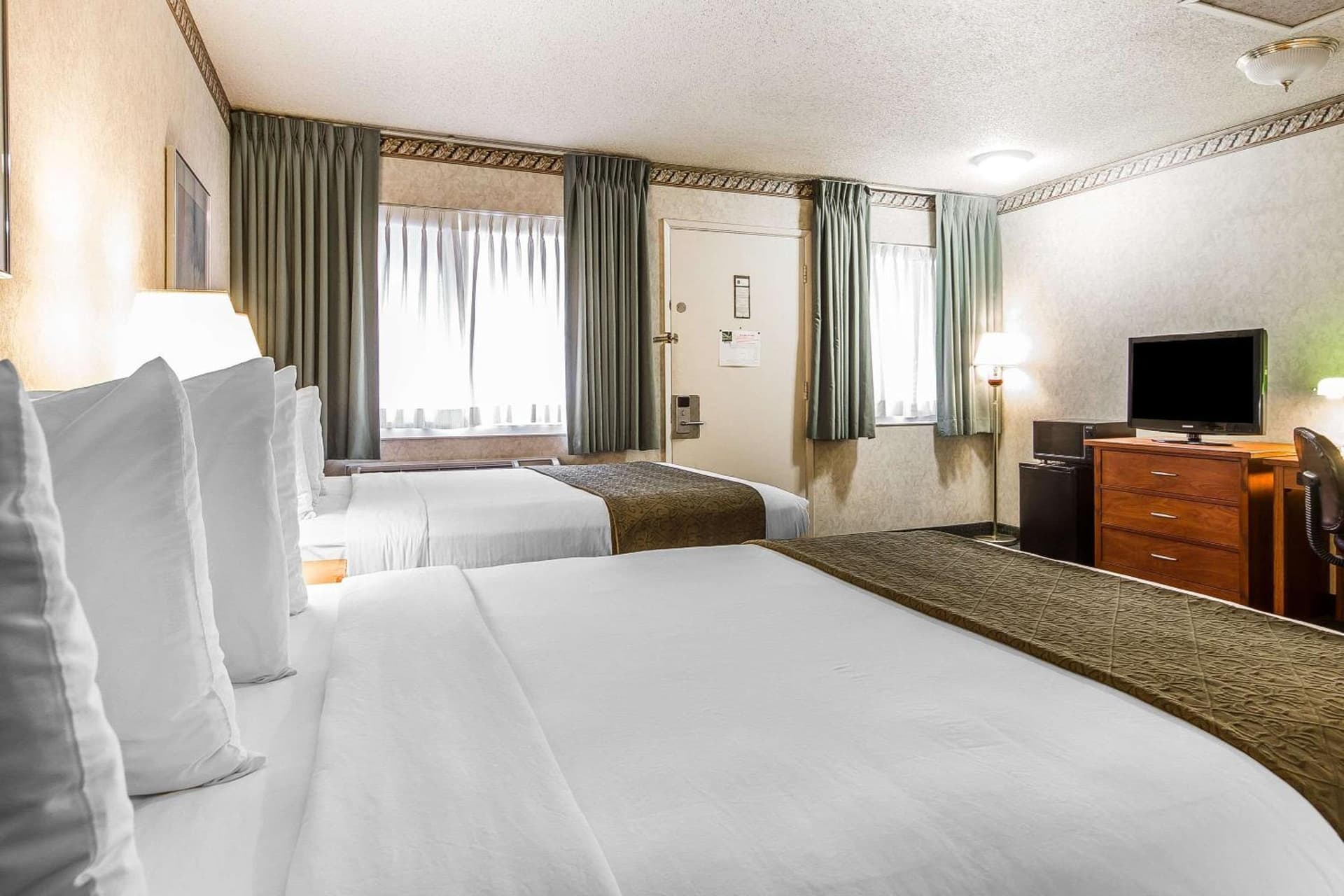 Quality Inn & Suites Silicon Valley gallery photo in Santa Clara, CA — image 29