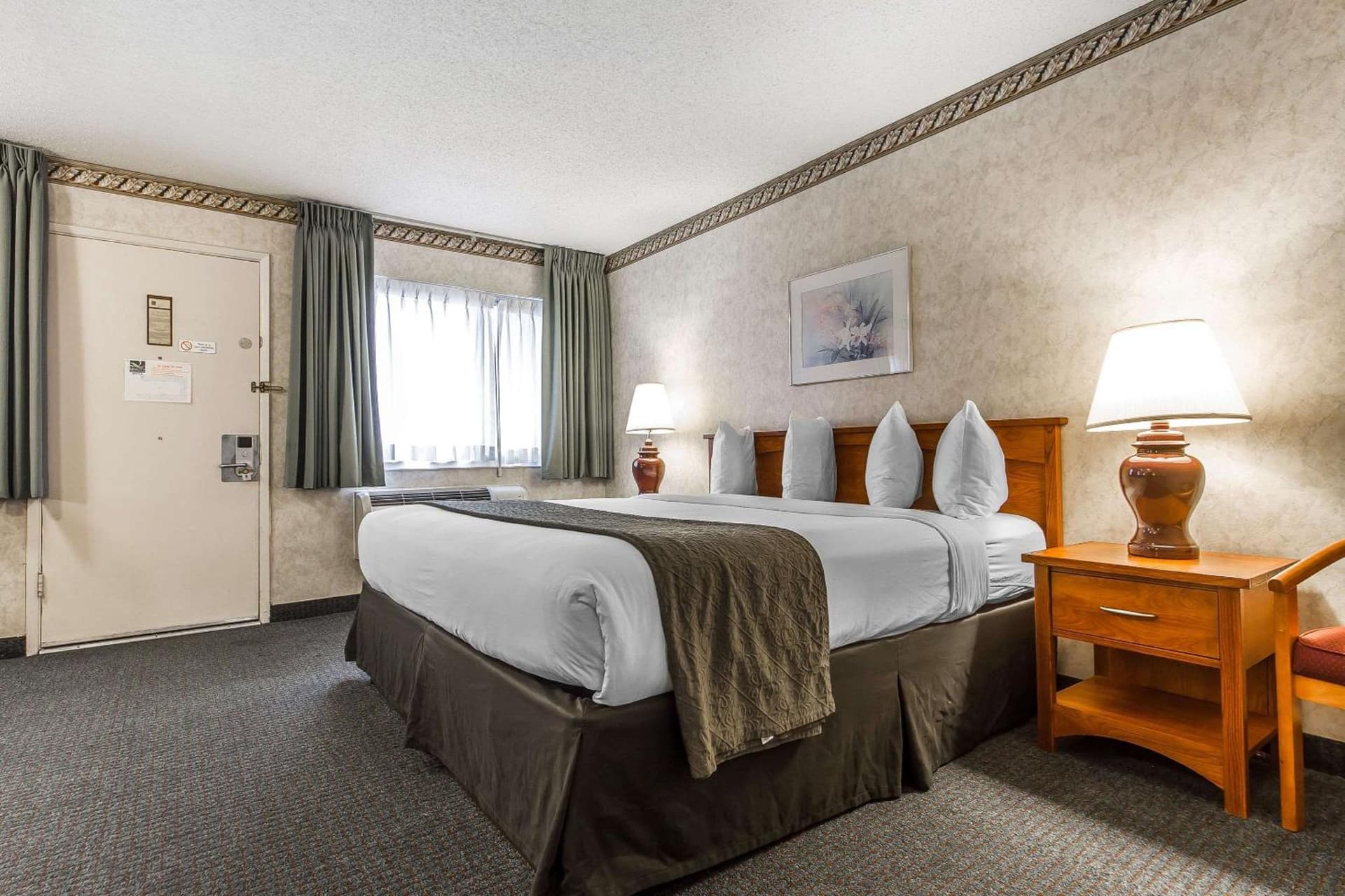 Quality Inn & Suites Silicon Valley gallery photo in Santa Clara, CA — image 34