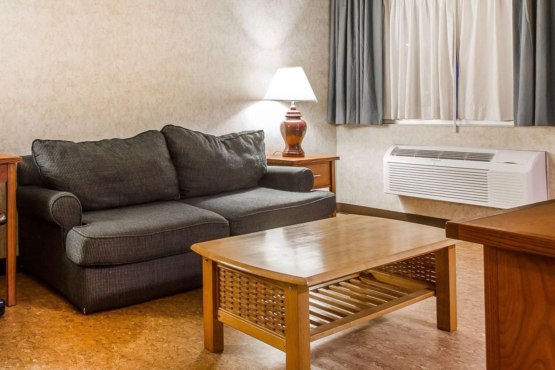 Quality Inn & Suites Silicon Valley gallery photo in Santa Clara, CA — image 49