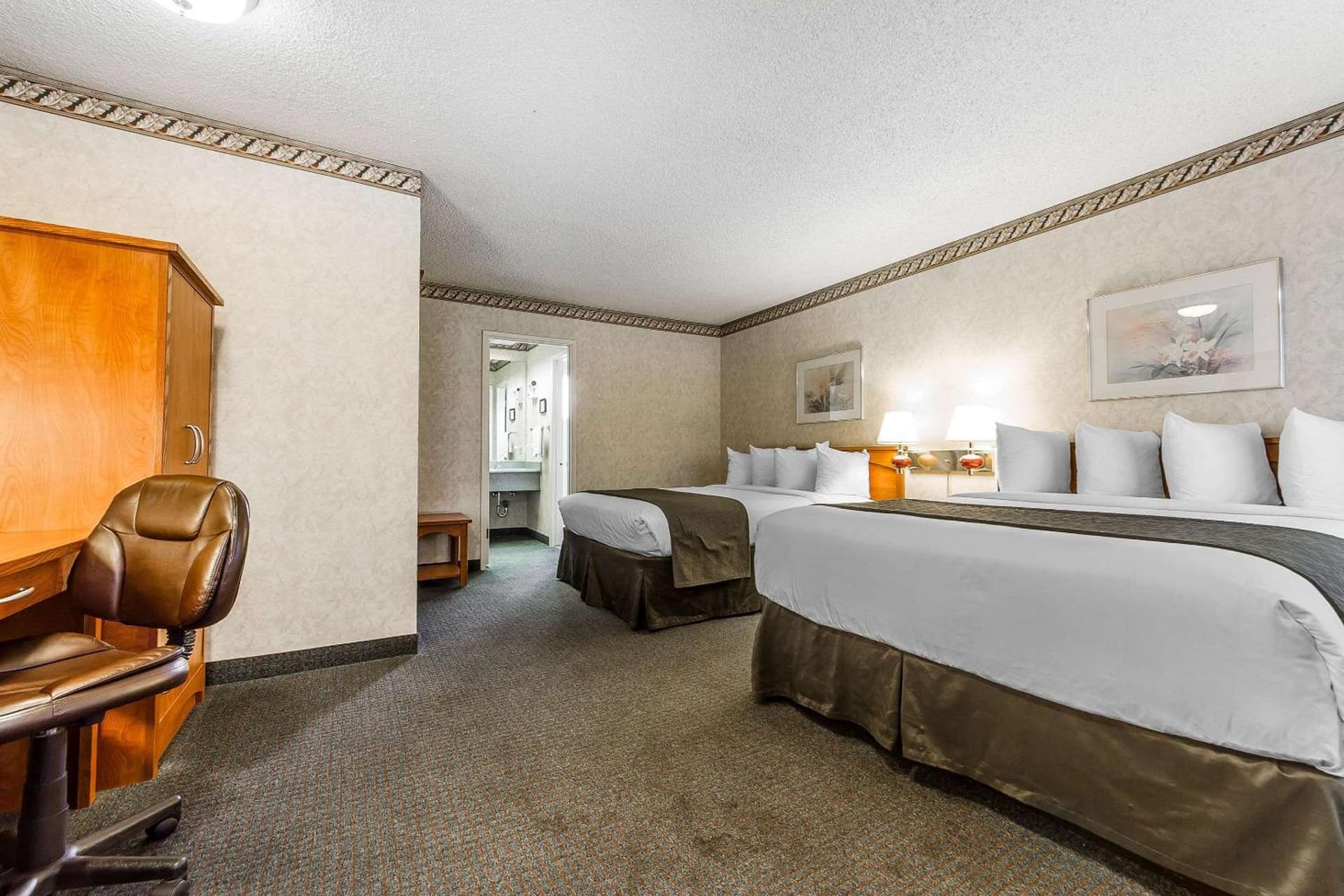 Quality Inn & Suites Silicon Valley gallery photo in Santa Clara, CA — image 51