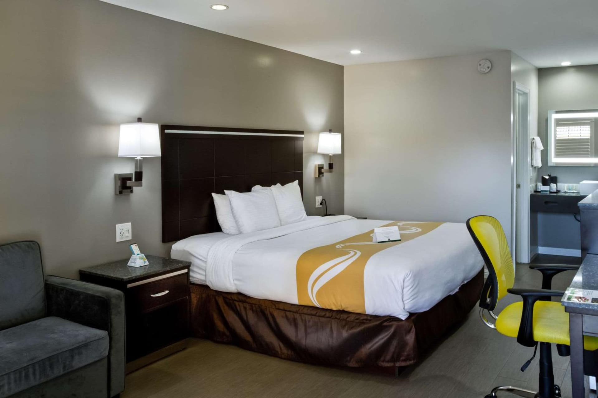 Bay Area Inn & Suites gallery photo in Hayward, CA — image 36