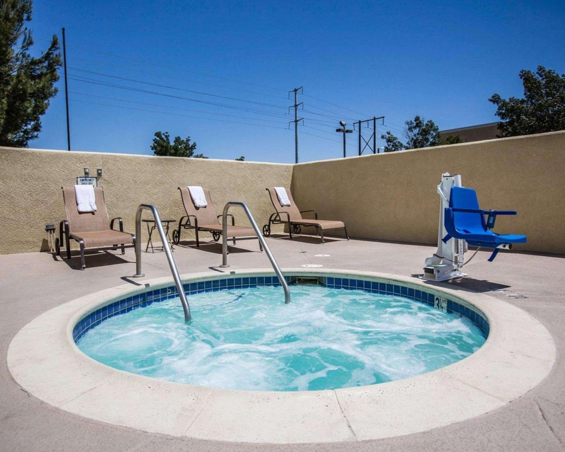 Comfort Suites Victorville-Hesperia gallery photo in Victorville, CA — image 29