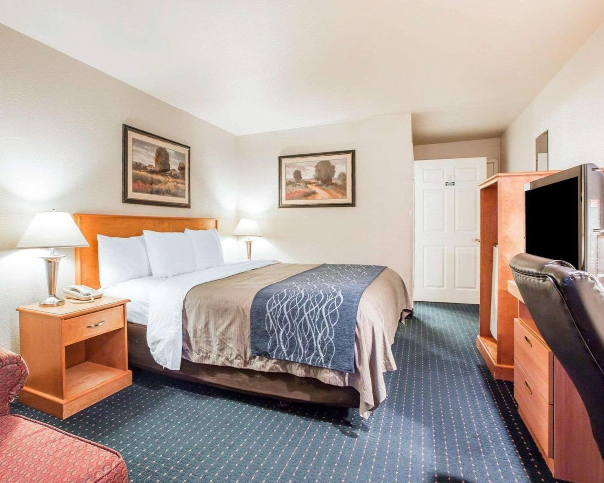Comfort Inn & Suites Salinas City Center Area gallery photo in Salinas, CA — image 21
