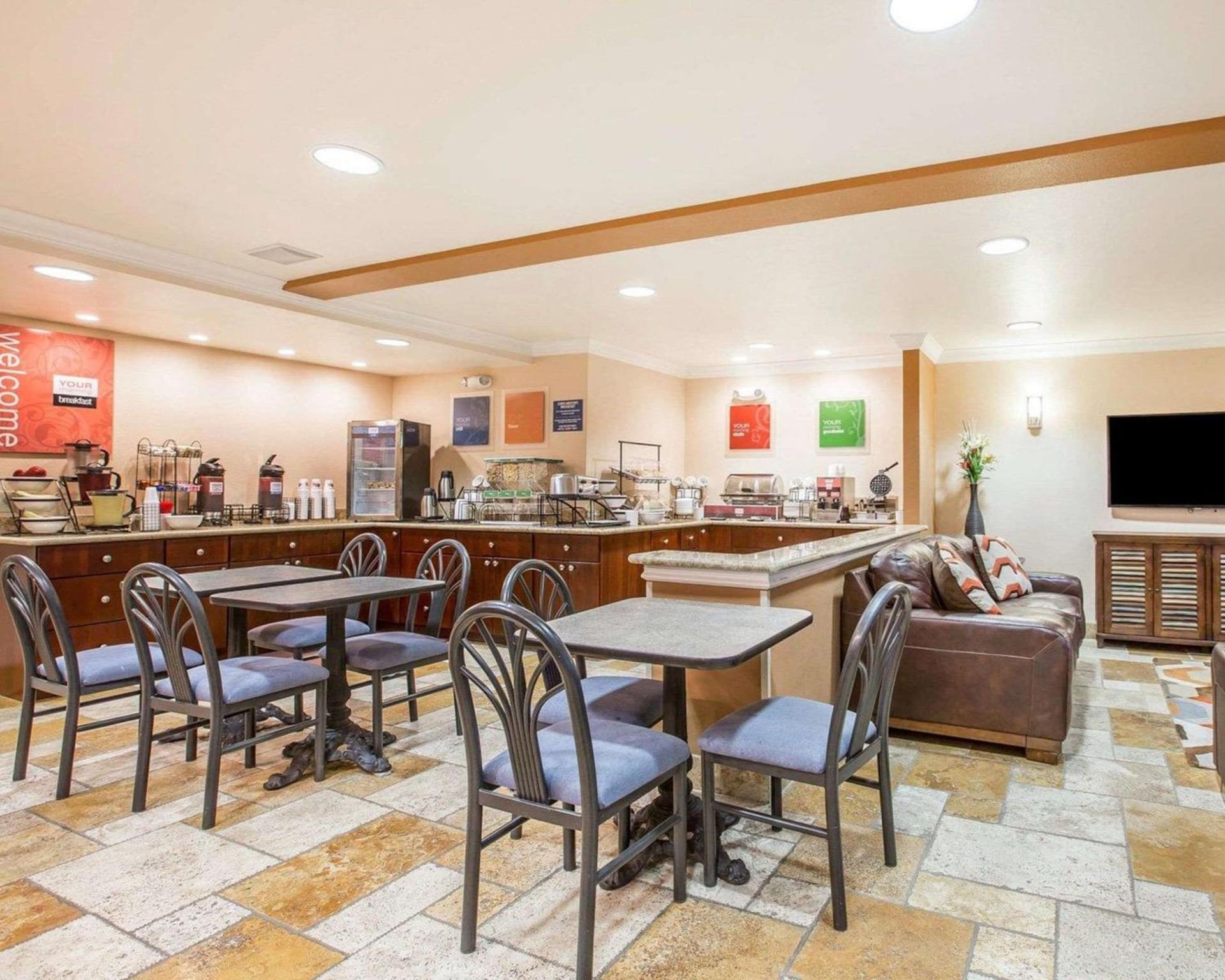 Comfort Inn & Suites Salinas City Center Area gallery photo in Salinas, CA — image 15