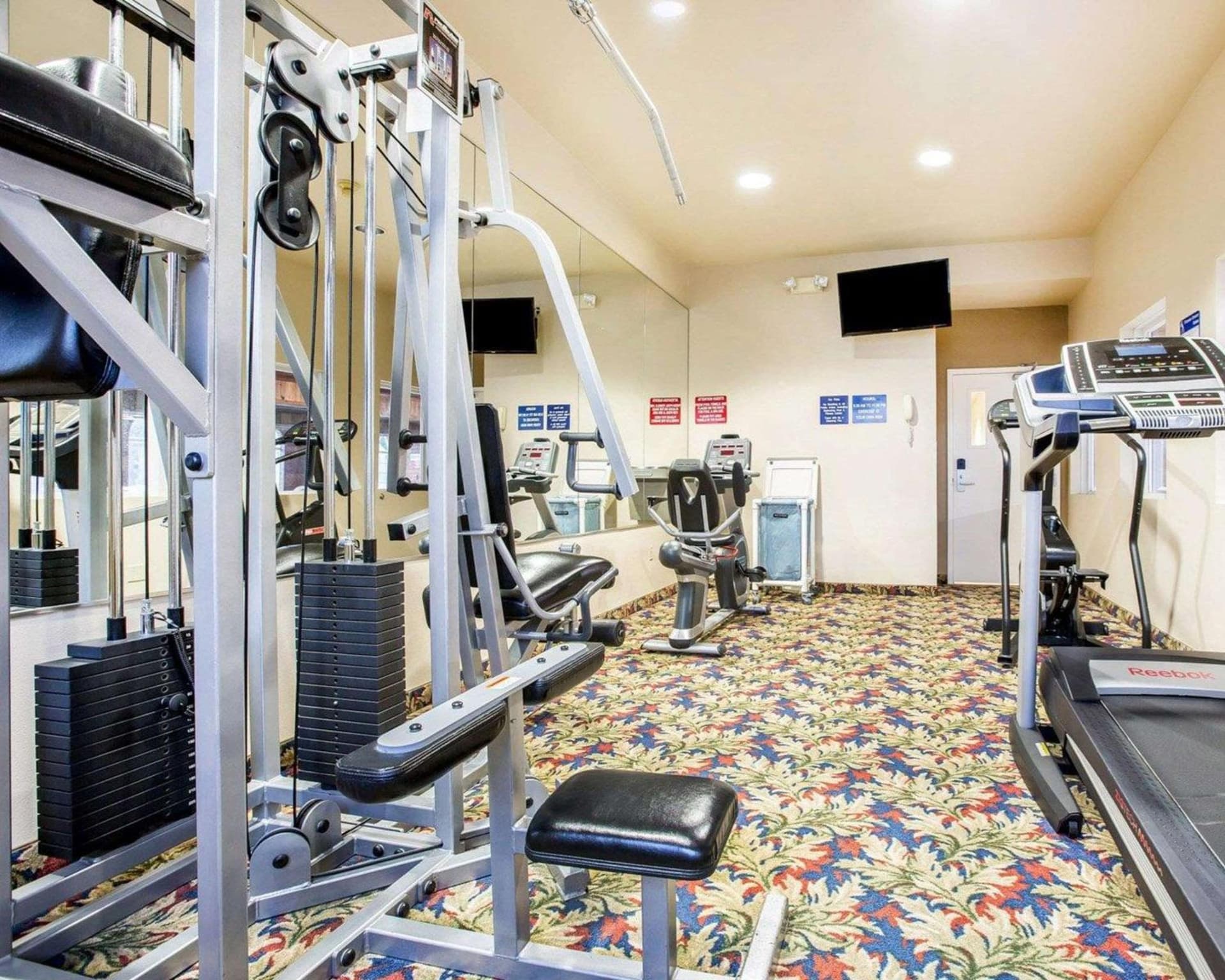 Comfort Inn & Suites Salinas City Center Area gallery photo in Salinas, CA — image 24
