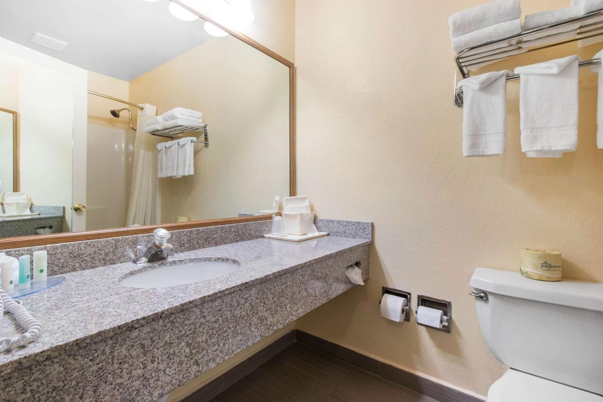 Quality Inn & Suites Crescent City Redwood Coast property views in Crescent City, CA — gallery photo 3