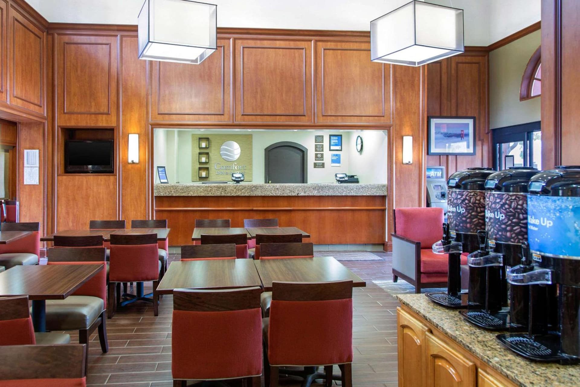 Comfort Inn & Suites San Francisco Airport North property views in South San Francisco, CA — gallery photo 3