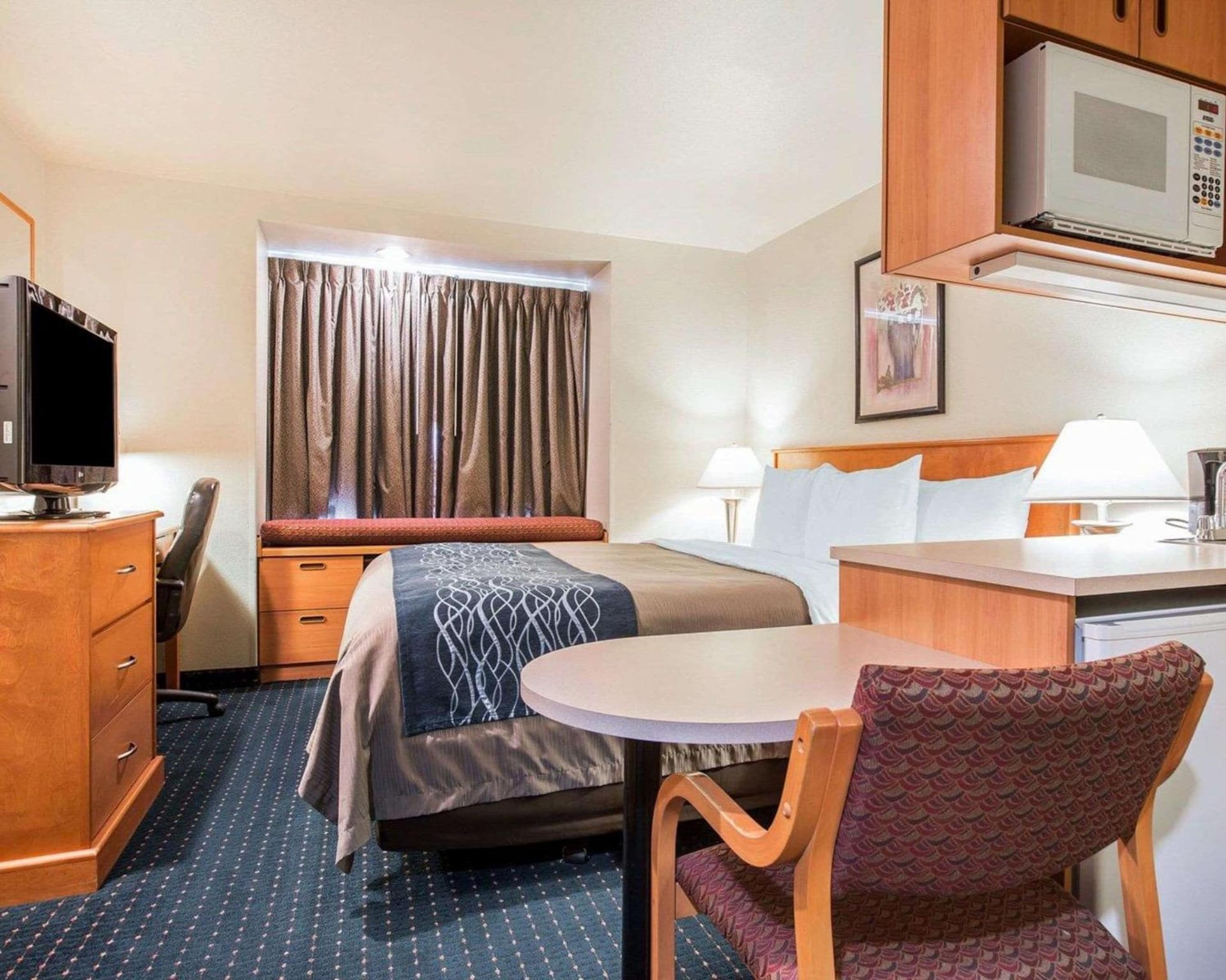 Comfort Inn & Suites Salinas City Center Area gallery photo in Salinas, CA — image 18
