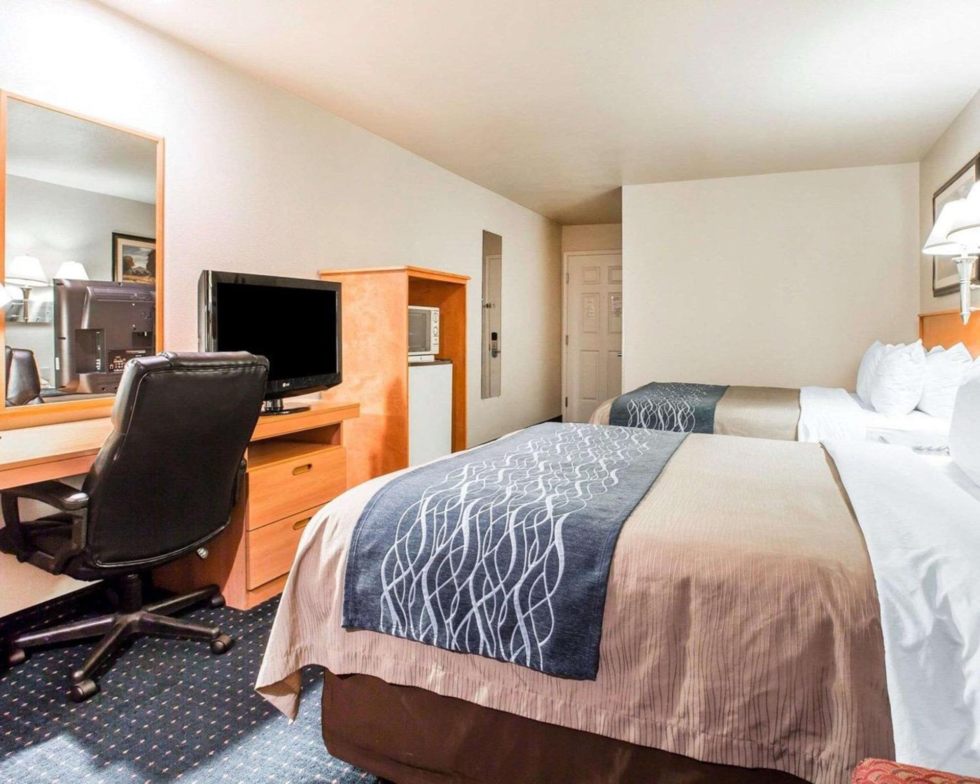 Comfort Inn & Suites Salinas City Center Area gallery photo in Salinas, CA — image 26