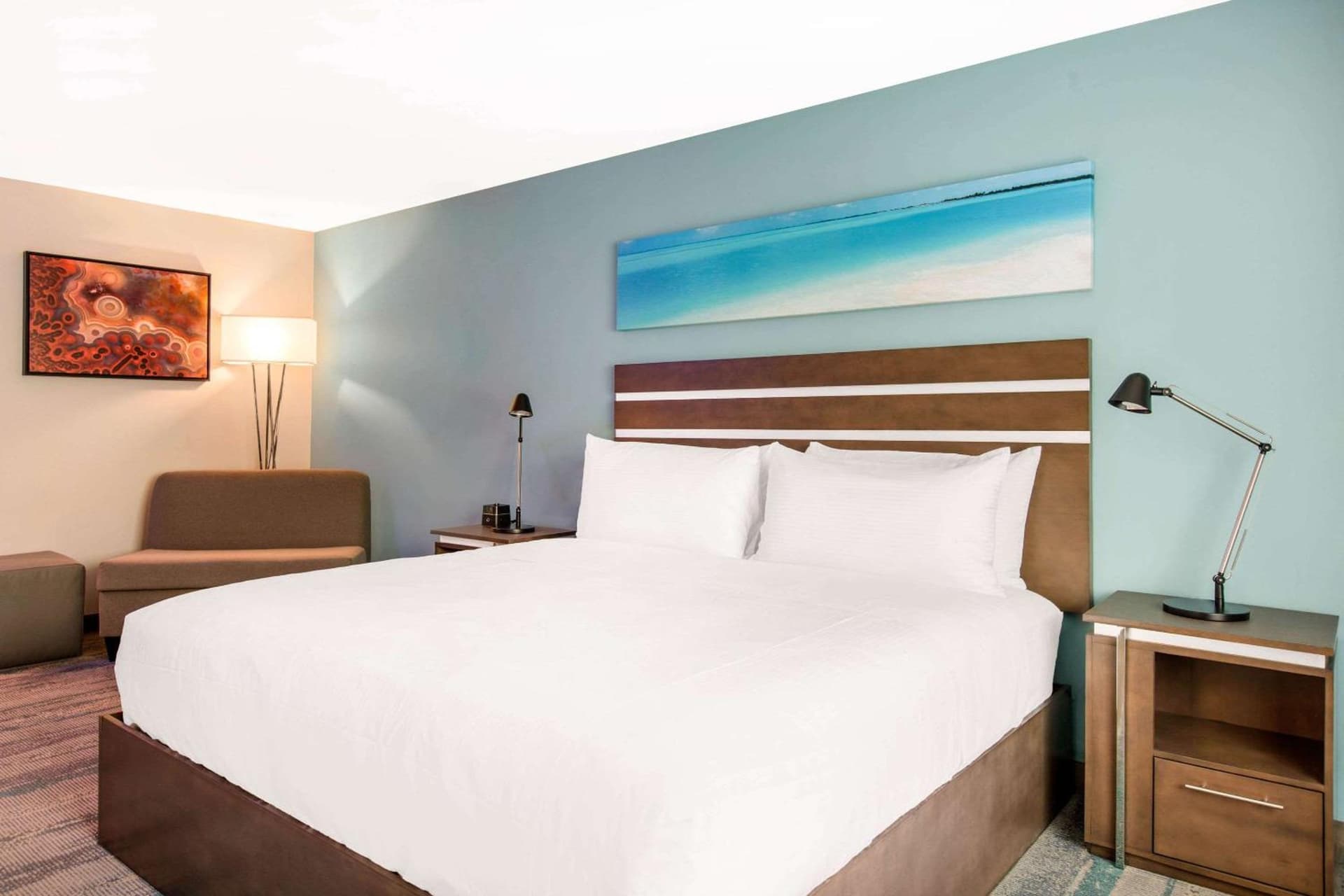 The Cove Hotel property views in Long Beach, CA — gallery photo 3