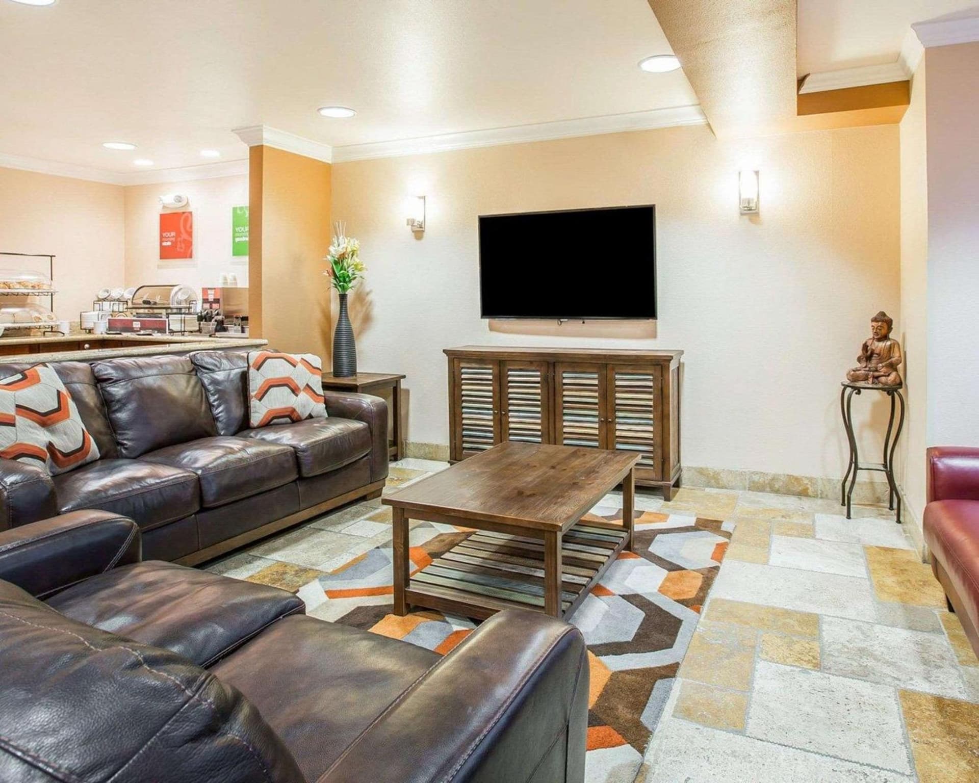 Comfort Inn & Suites Salinas City Center Area gallery photo in Salinas, CA — image 9