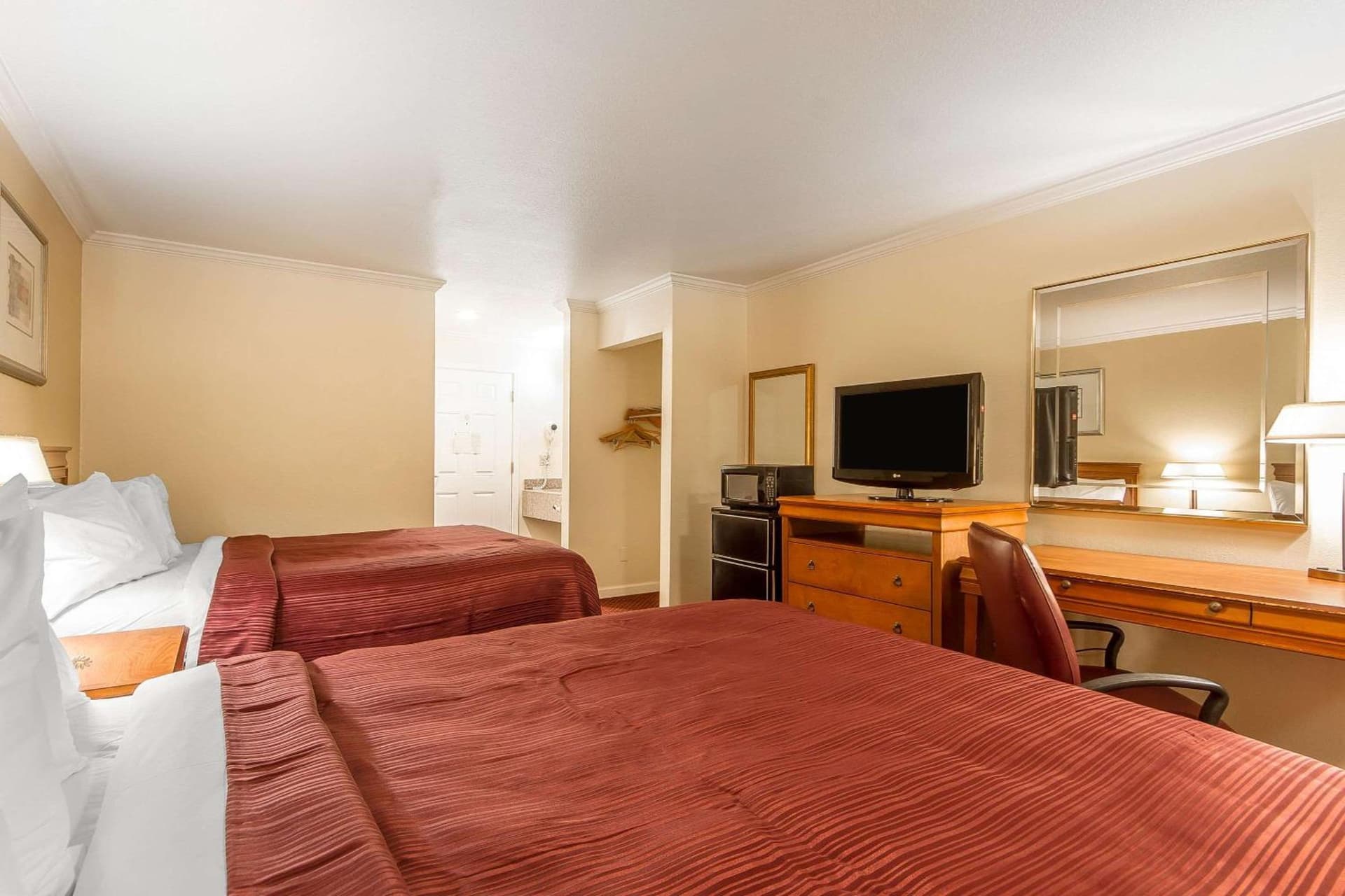 Quality Inn & Suites Gilroy gallery photo in Gilroy, CA — image 14