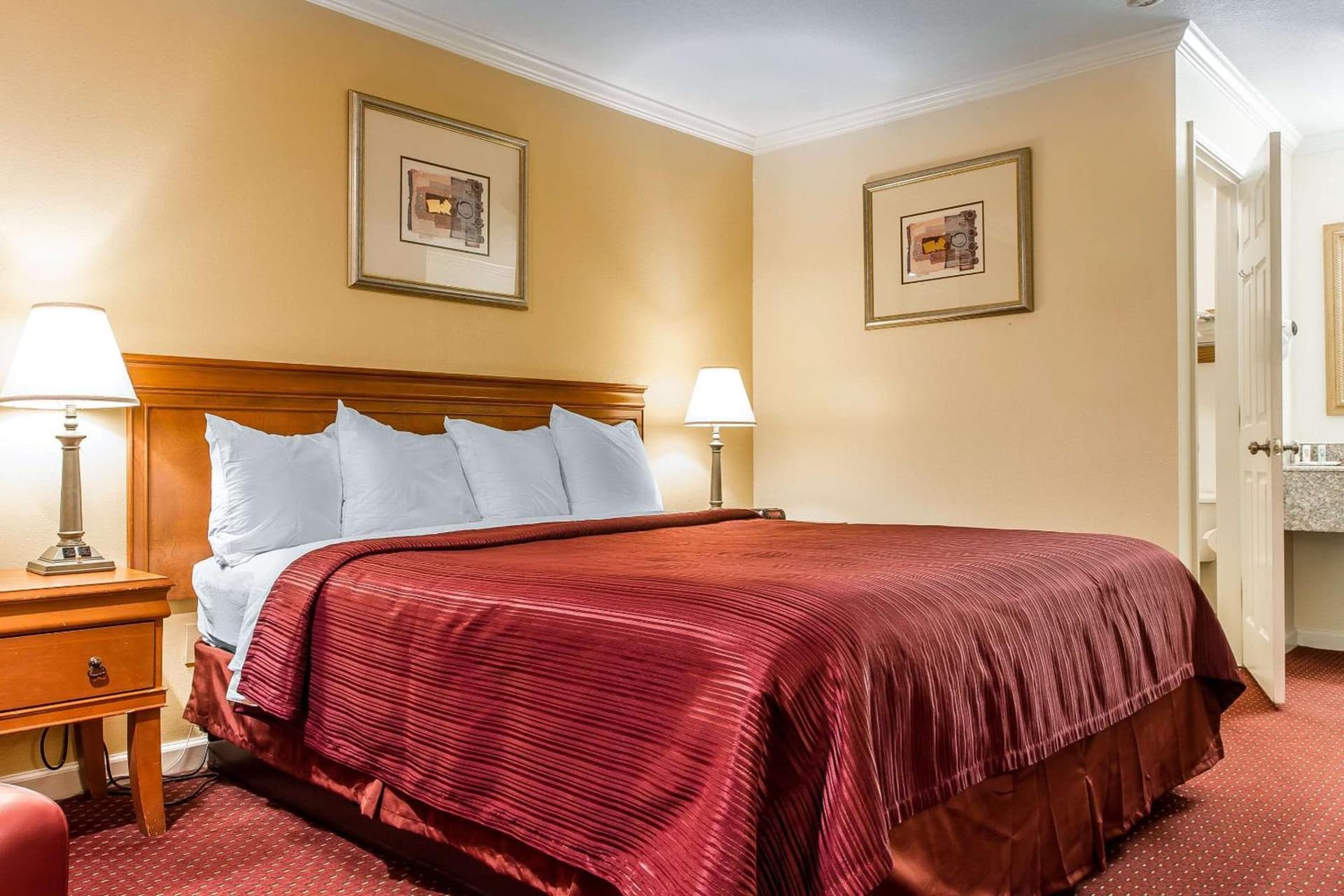Quality Inn & Suites Gilroy gallery photo in Gilroy, CA — image 39