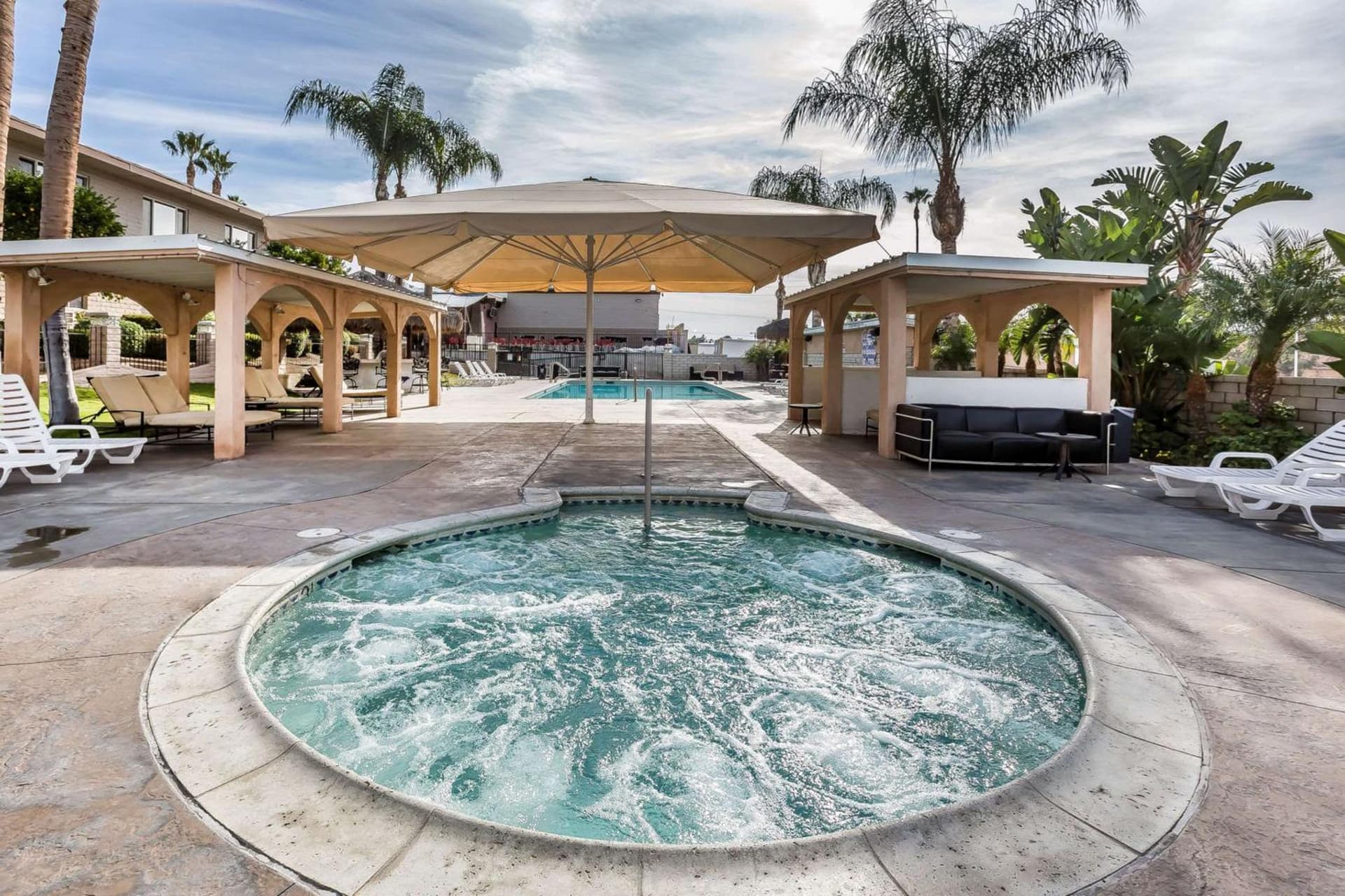 Econo Lodge Lake Elsinore Casino gallery photo in Lake Elsinore, CA — image 7