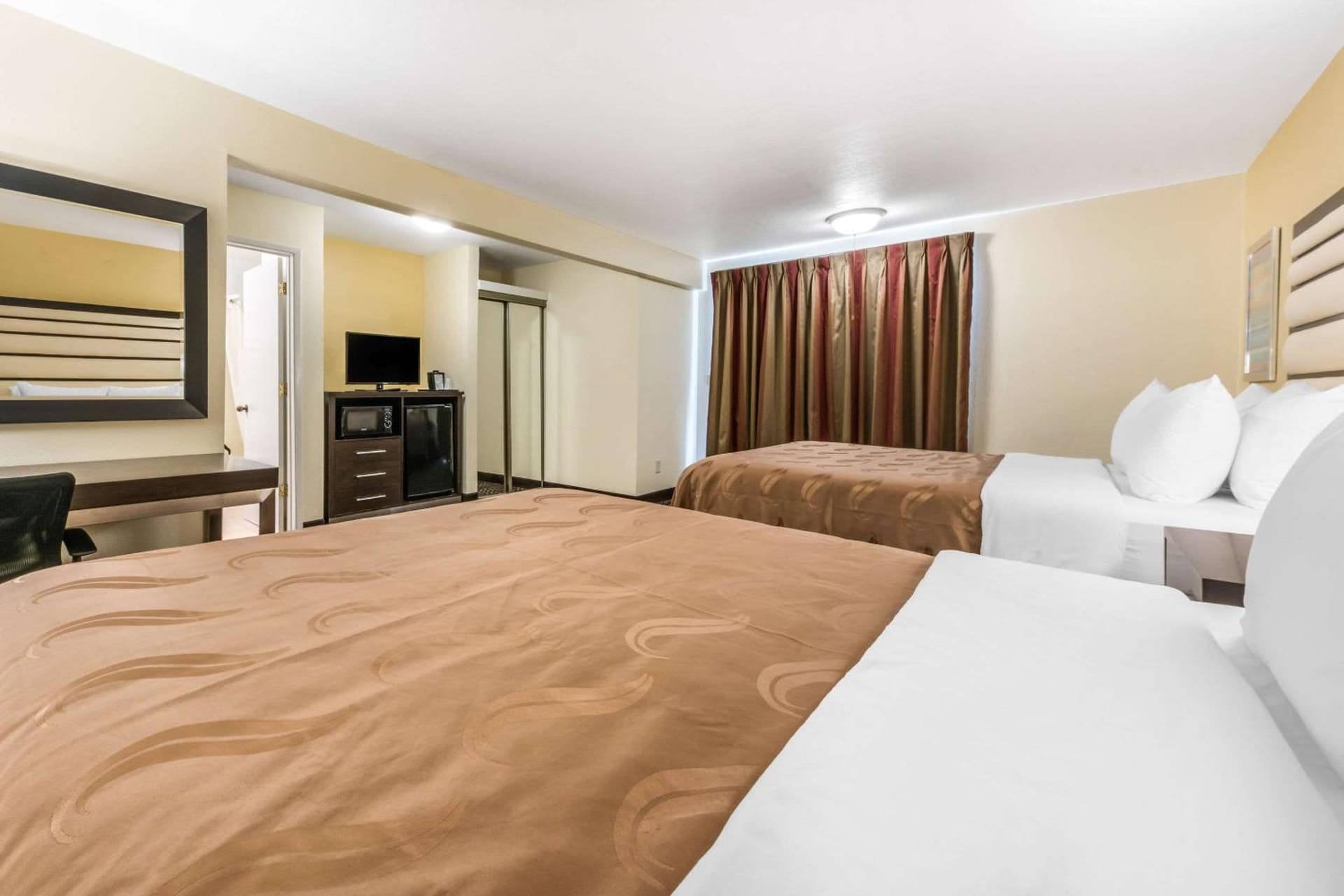 Quality Inn & Suites Capitola By the Sea gallery photo in Capitola, CA — image 11