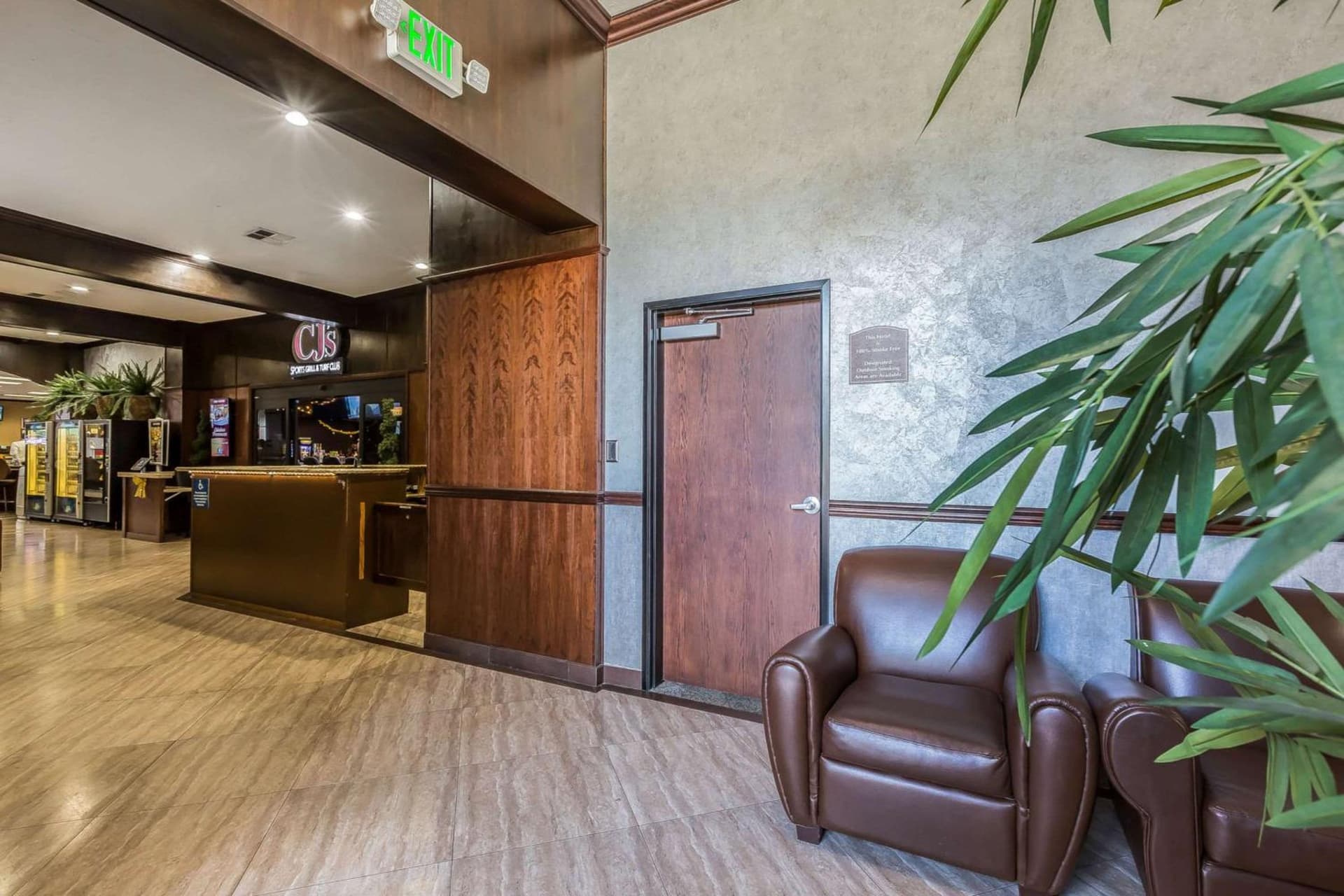 Econo Lodge Lake Elsinore Casino gallery photo in Lake Elsinore, CA — image 31