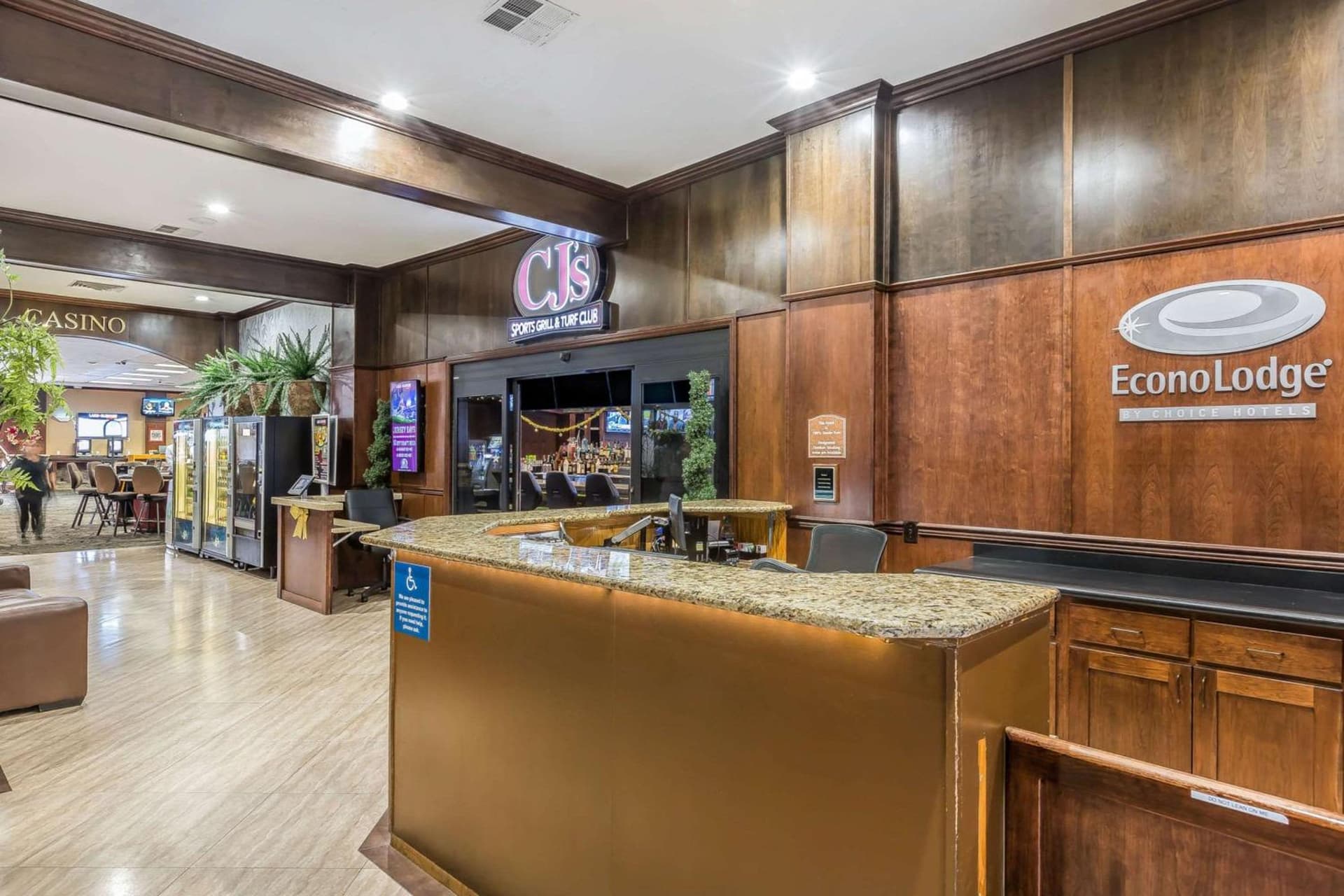 Econo Lodge Lake Elsinore Casino gallery photo in Lake Elsinore, CA — image 28