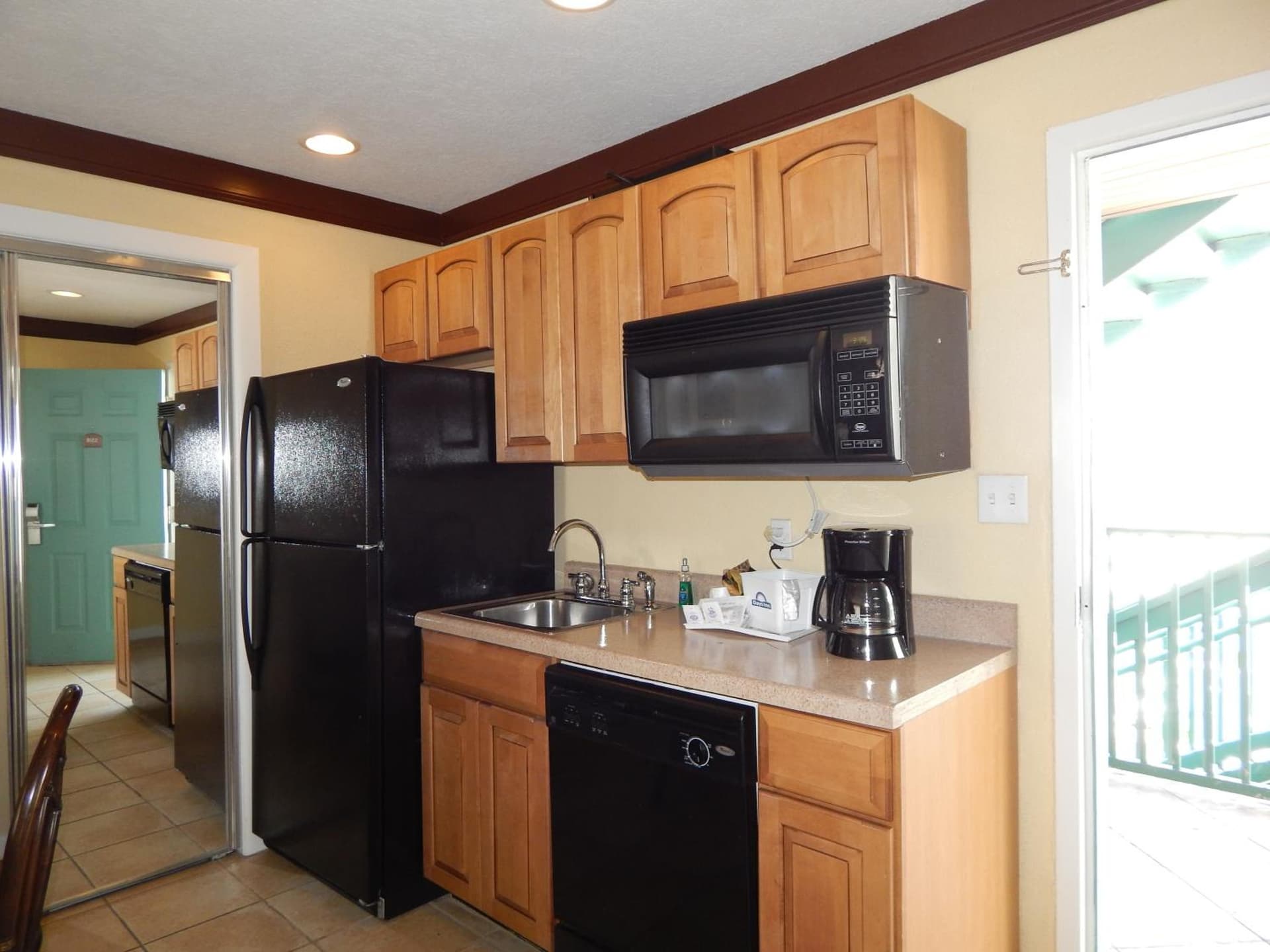 Days Inn by Wyndham Ocean City Oceanfront gallery photo in Ocean City, MD — image 16