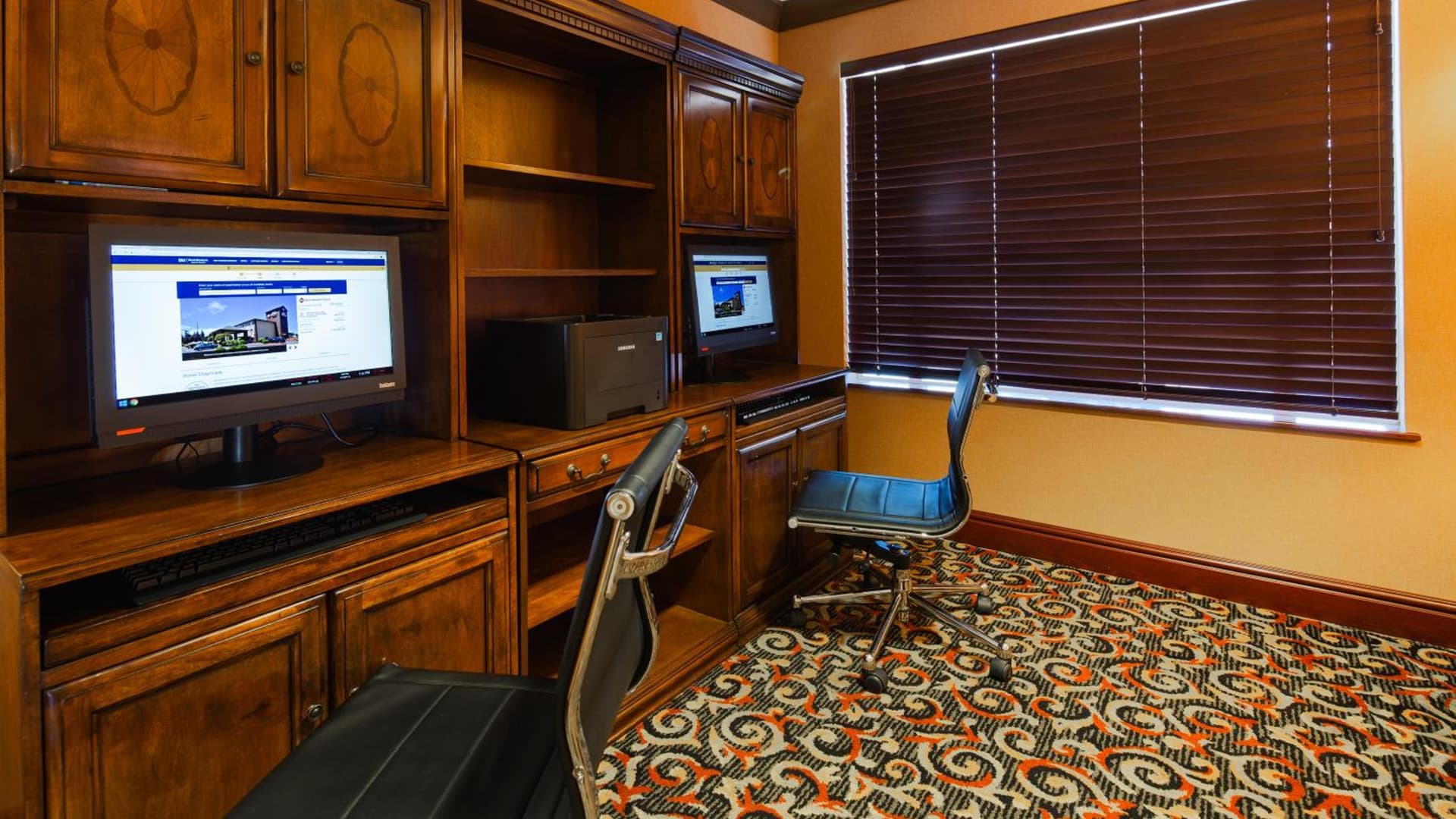 Best Western Cascade Inn & Suites gallery photo in Troutdale, OR — image 18