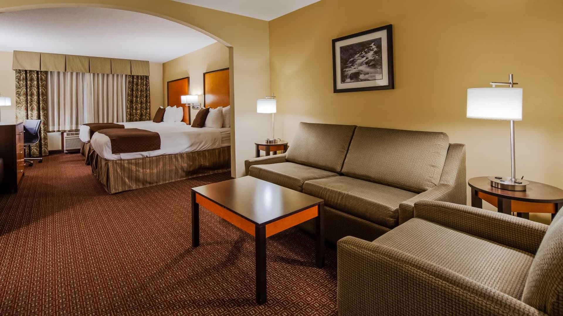 Best Western Cascade Inn & Suites gallery photo in Troutdale, OR — image 25