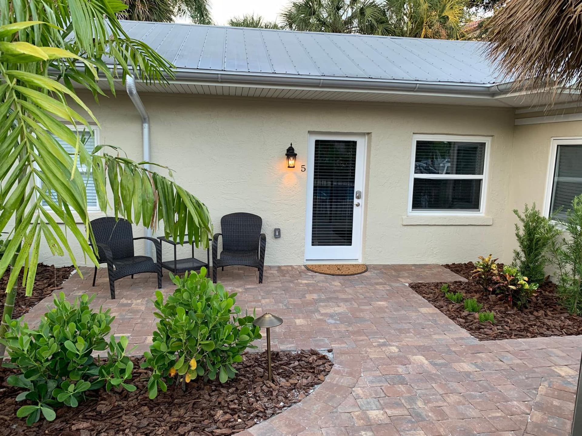 Twin Palms at Siesta gallery photo in Siesta Key, FL — image 13