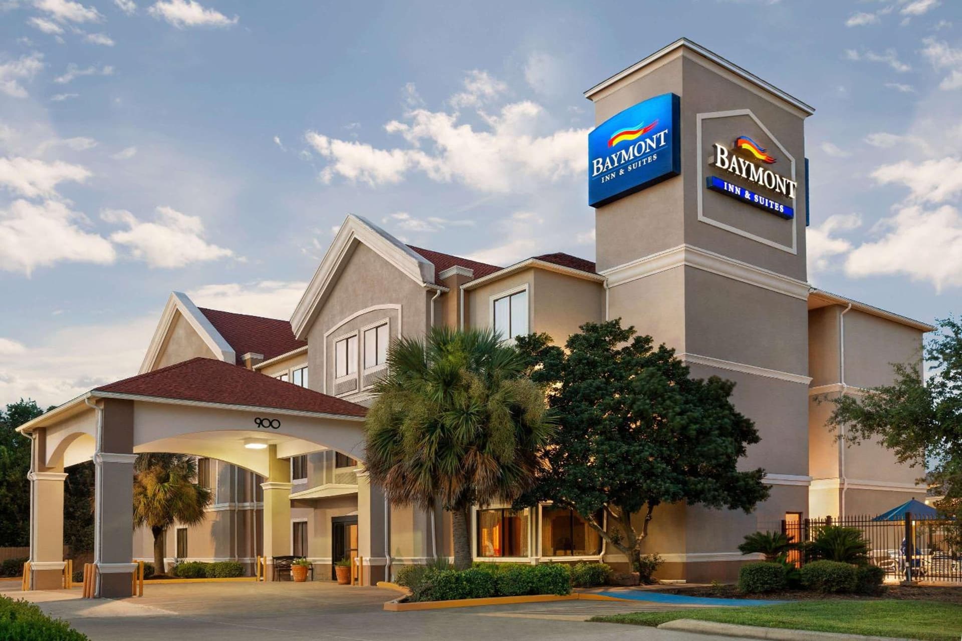 Baymont by Wyndham Clute Lake Jackson — hotel in Clute, Texas