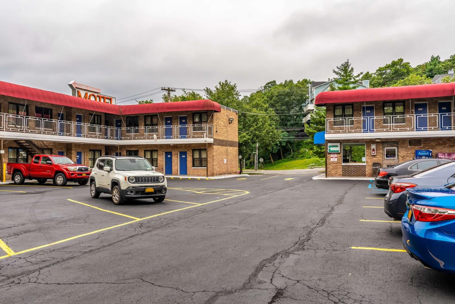 Motel 6-Elmsford, NY - White Plains interior in Elmsford, NY — gallery photo 2