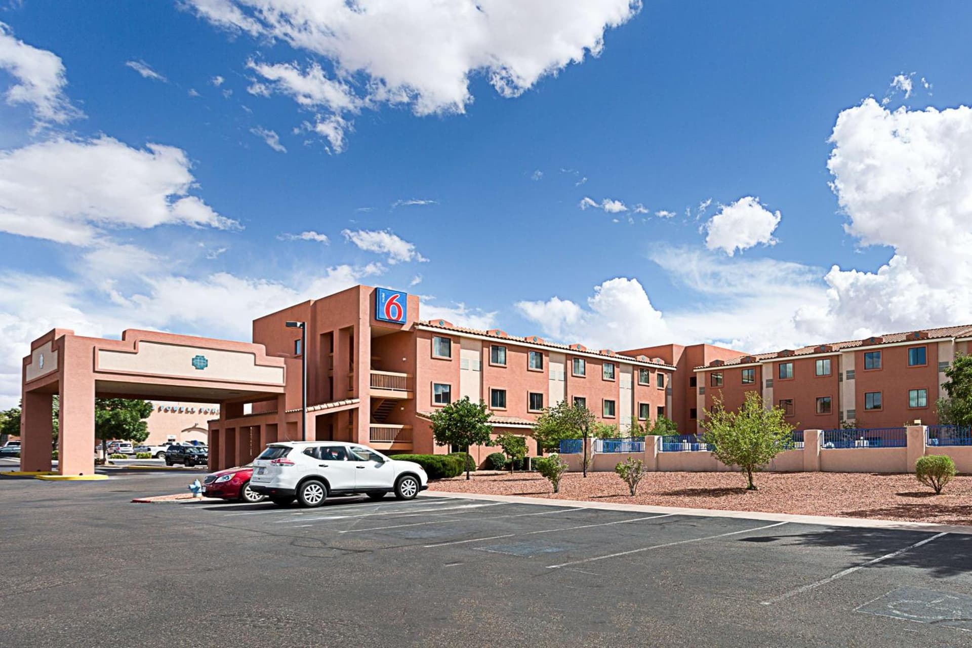 Motel 6-Page, AZ interior in Page, AZ — gallery photo 2