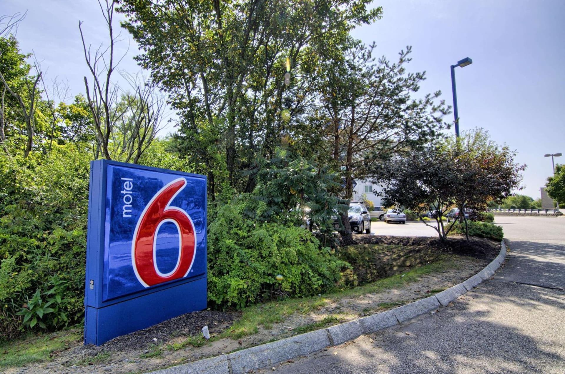 Motel 6-Portsmouth, NH interior in Portsmouth, NH — gallery photo 2