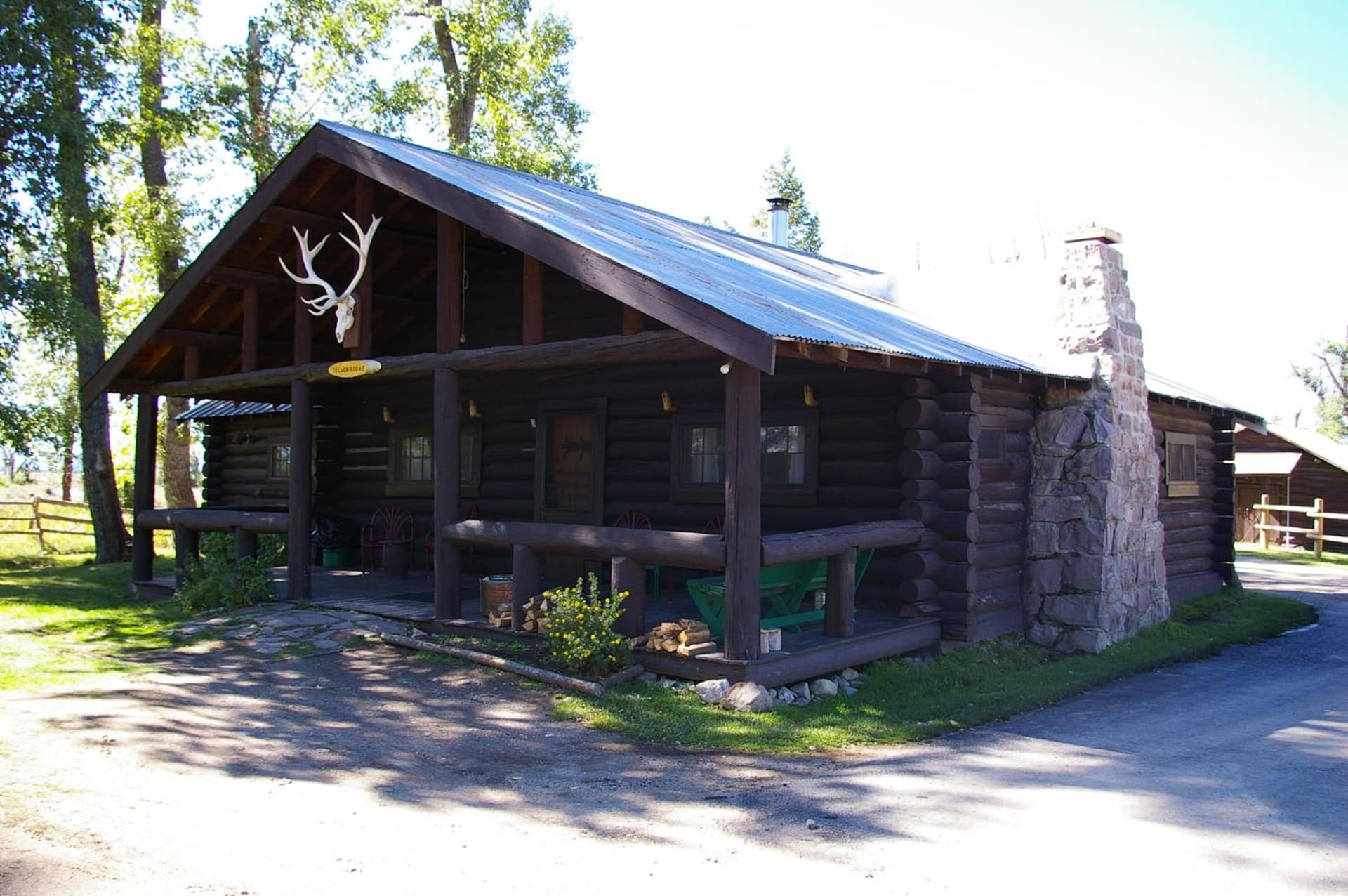 Parade Rest Ranch featured exterior or lobby in West Yellowstone, MT — similar hotel