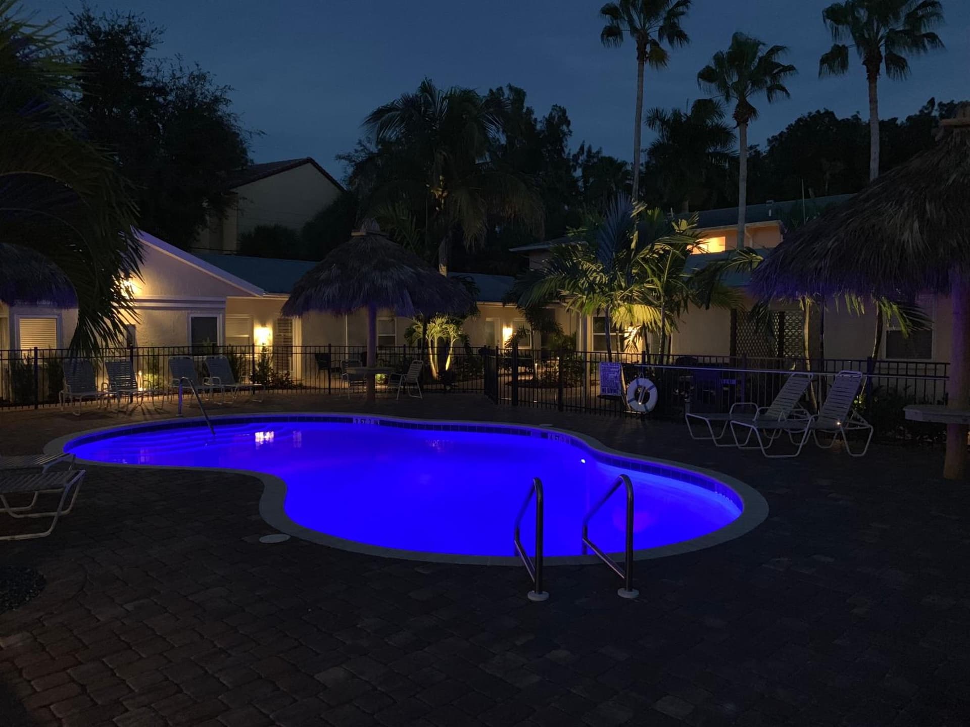 Twin Palms at Siesta gallery photo in Siesta Key, FL — image 42